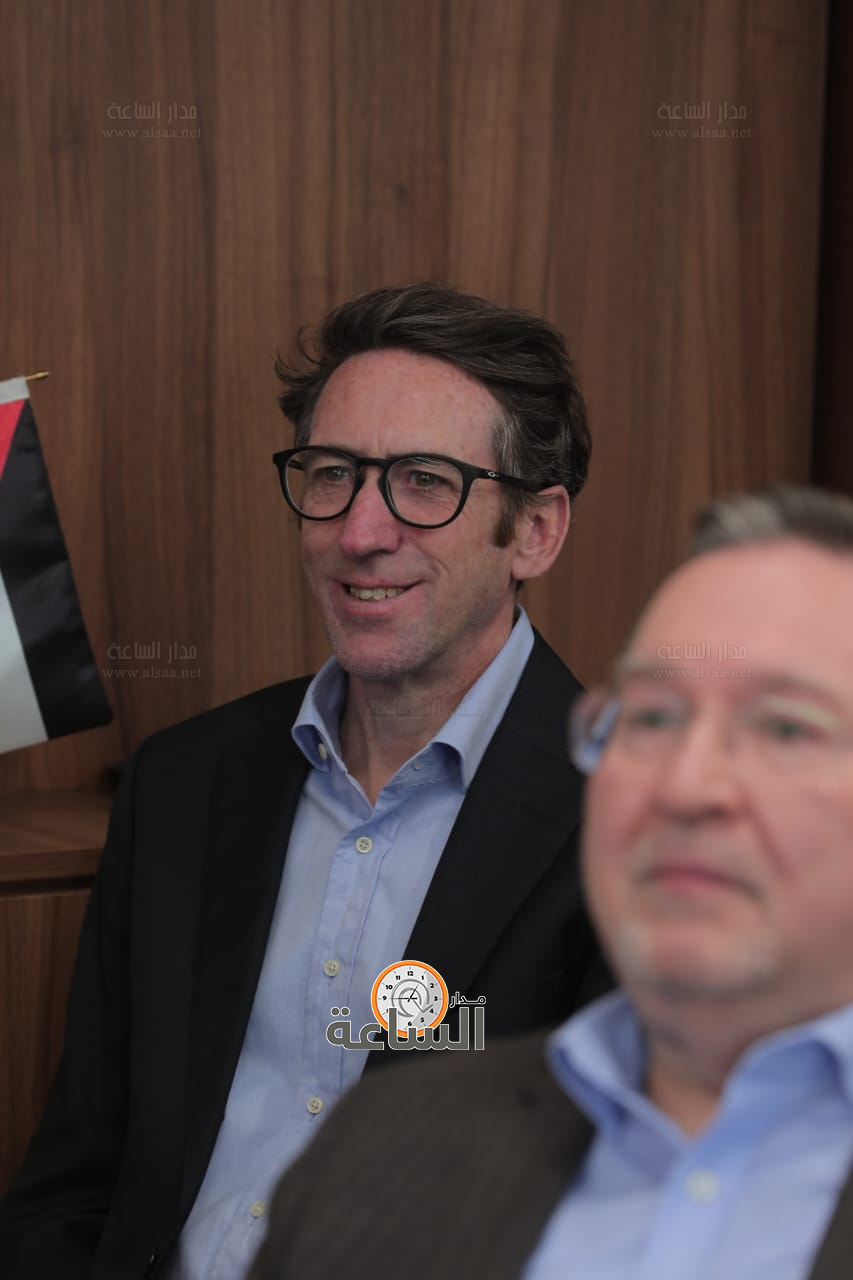 Madar Al-Saa Images 0.4539404809078067