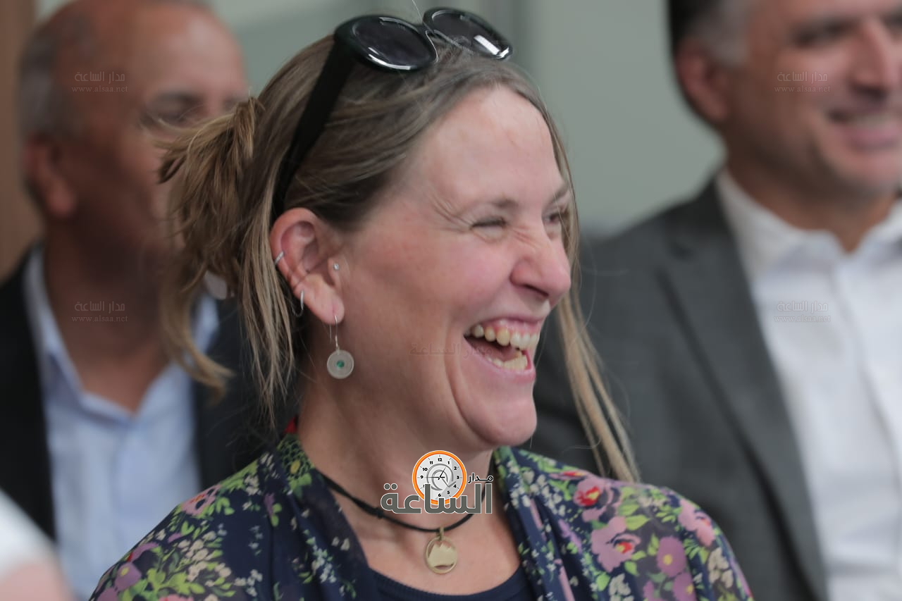 Madar Al-Saa Images 0.8981868553483419