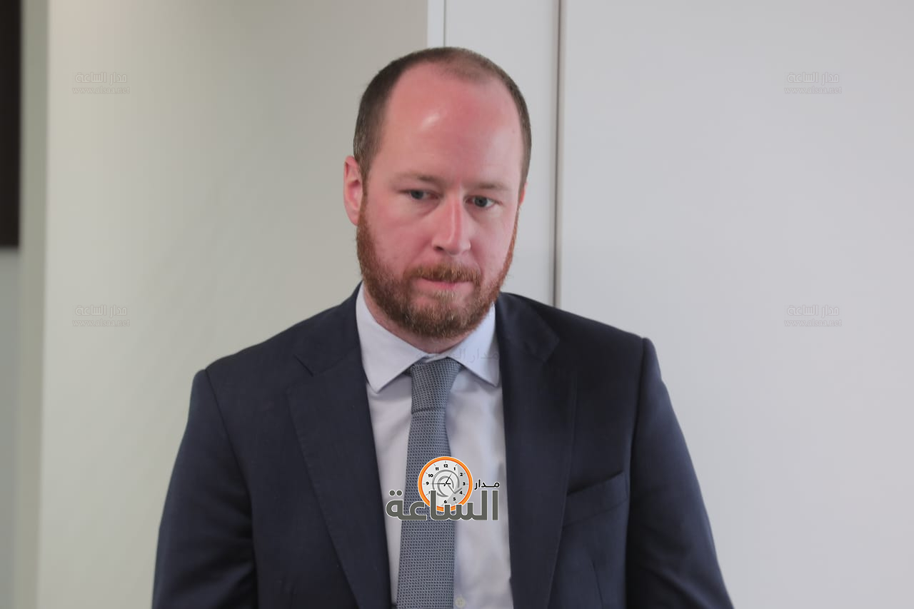 Madar Al-Saa Images 0.37030868066752487