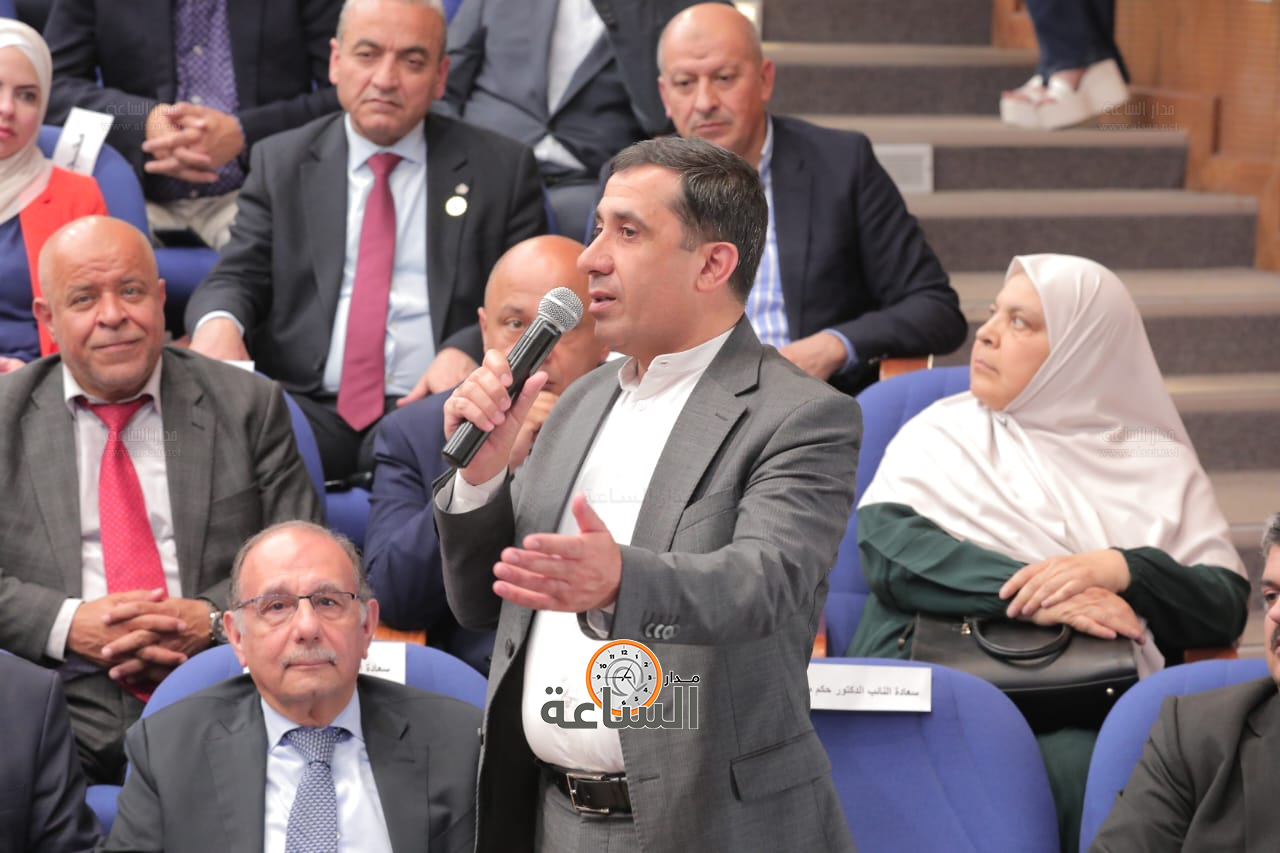 Madar Al-Saa Images 0.6310237137131385