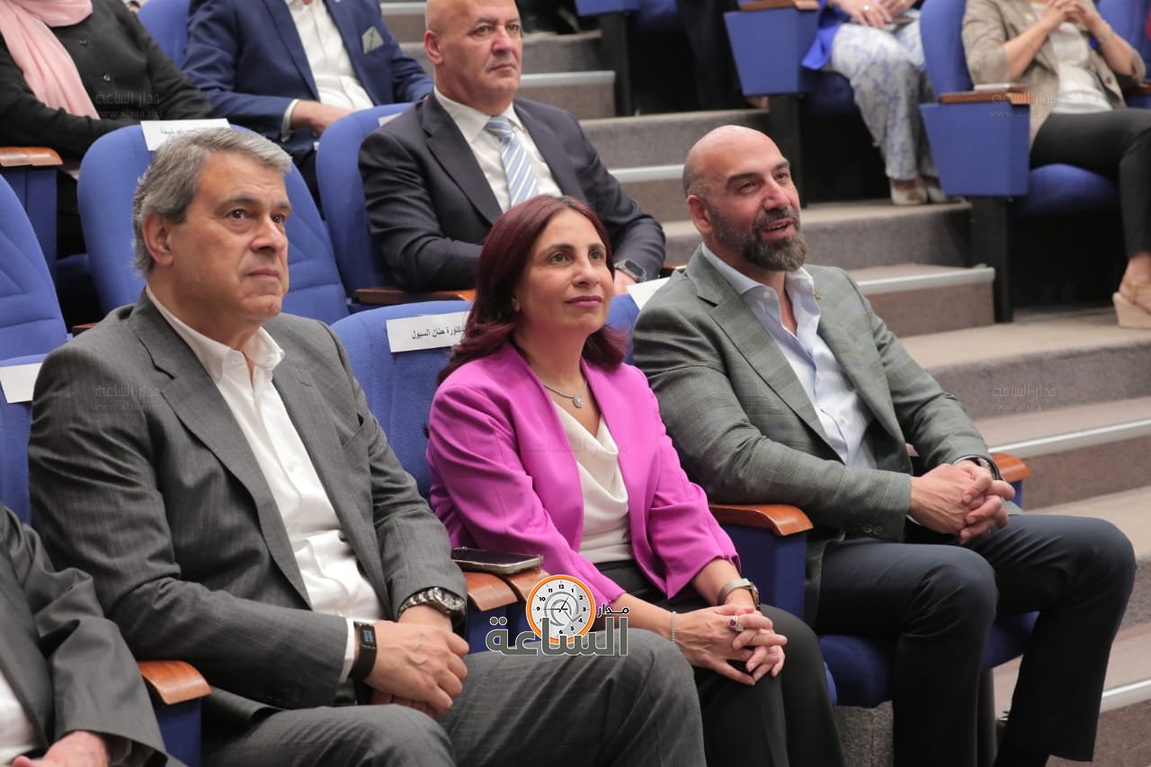 Madar Al-Saa Images 0.1677461078308996