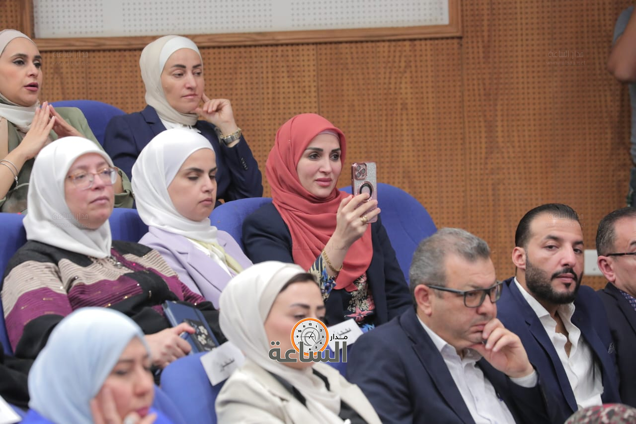 Madar Al-Saa Images 0.44987999373626275