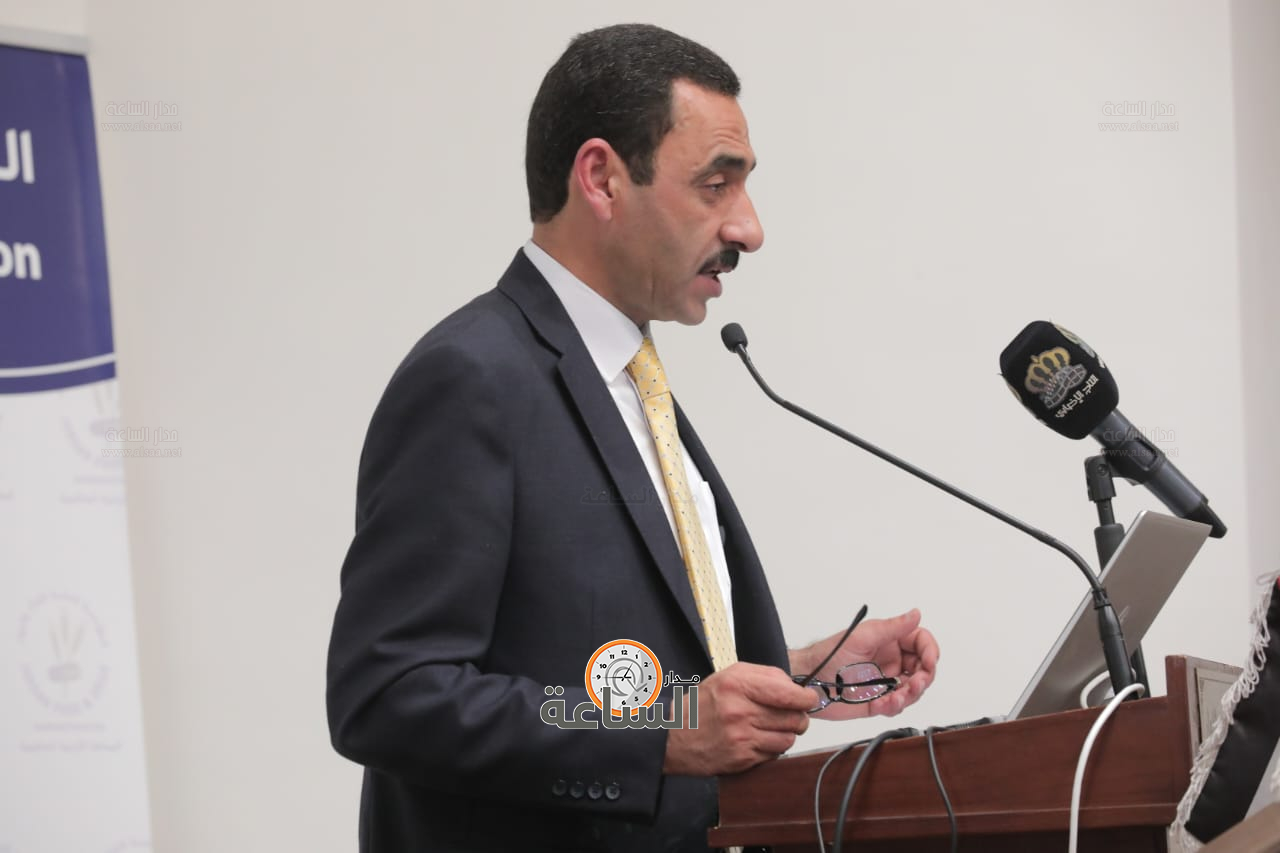 Madar Al-Saa Images 0.5316677152274085