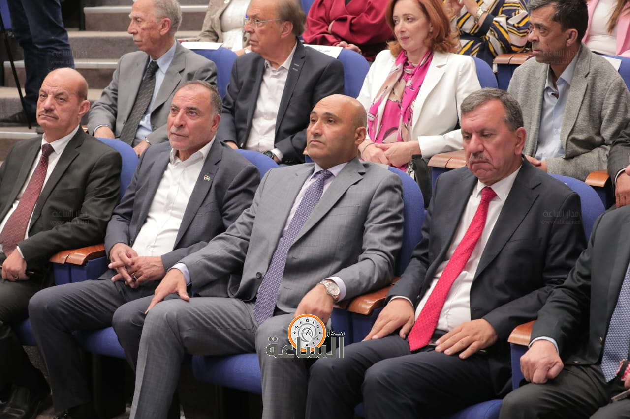 Madar Al-Saa Images 0.20086588581620823