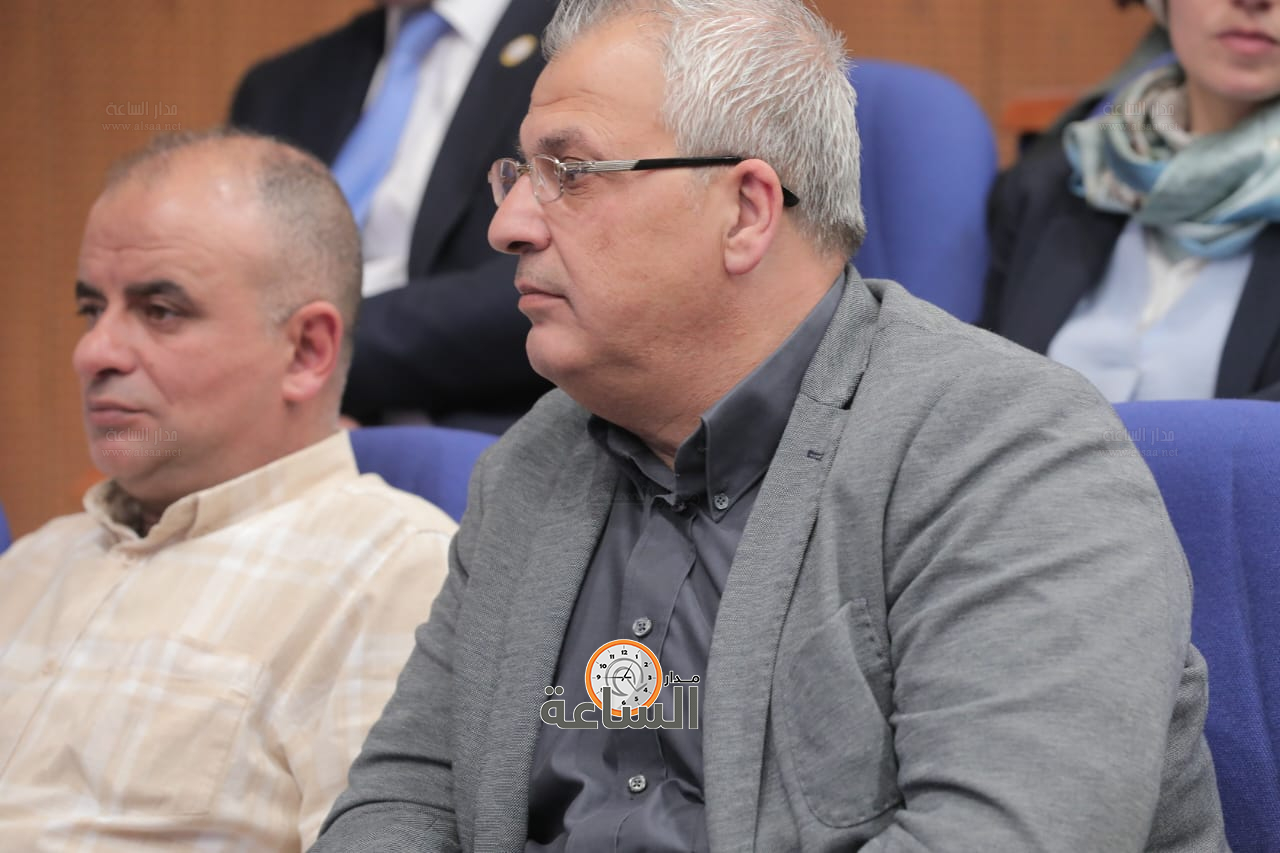 Madar Al-Saa Images 0.4271197179792001