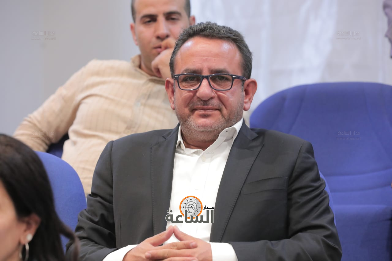 Madar Al-Saa Images 0.3377119327231193