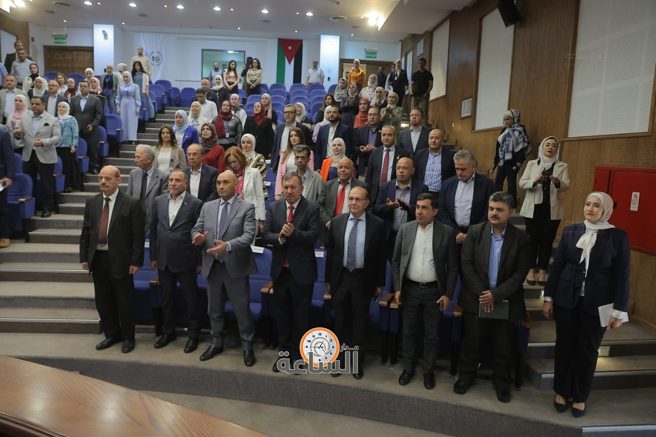 Madar Al-Saa Images 0.005813842835394323