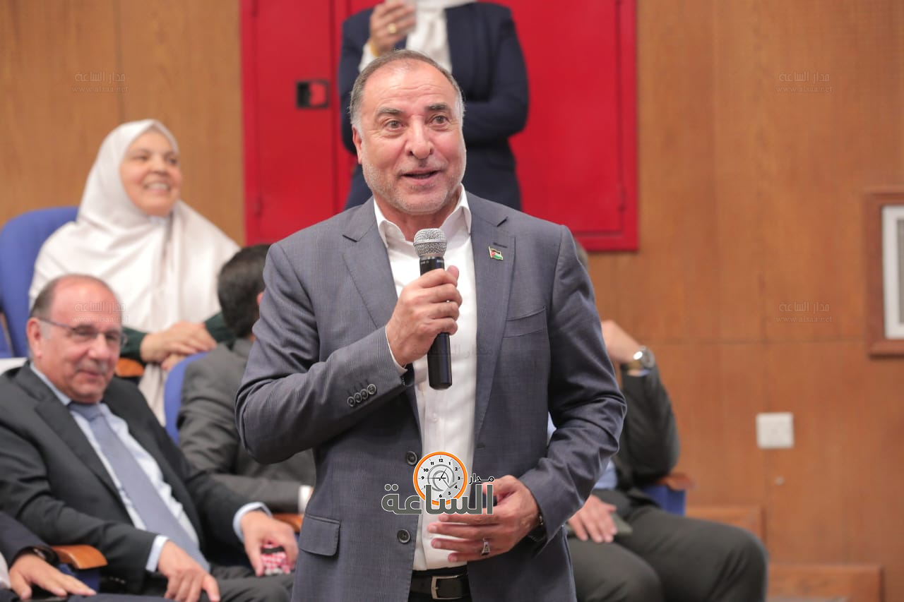 Madar Al-Saa Images 0.16302297159396506