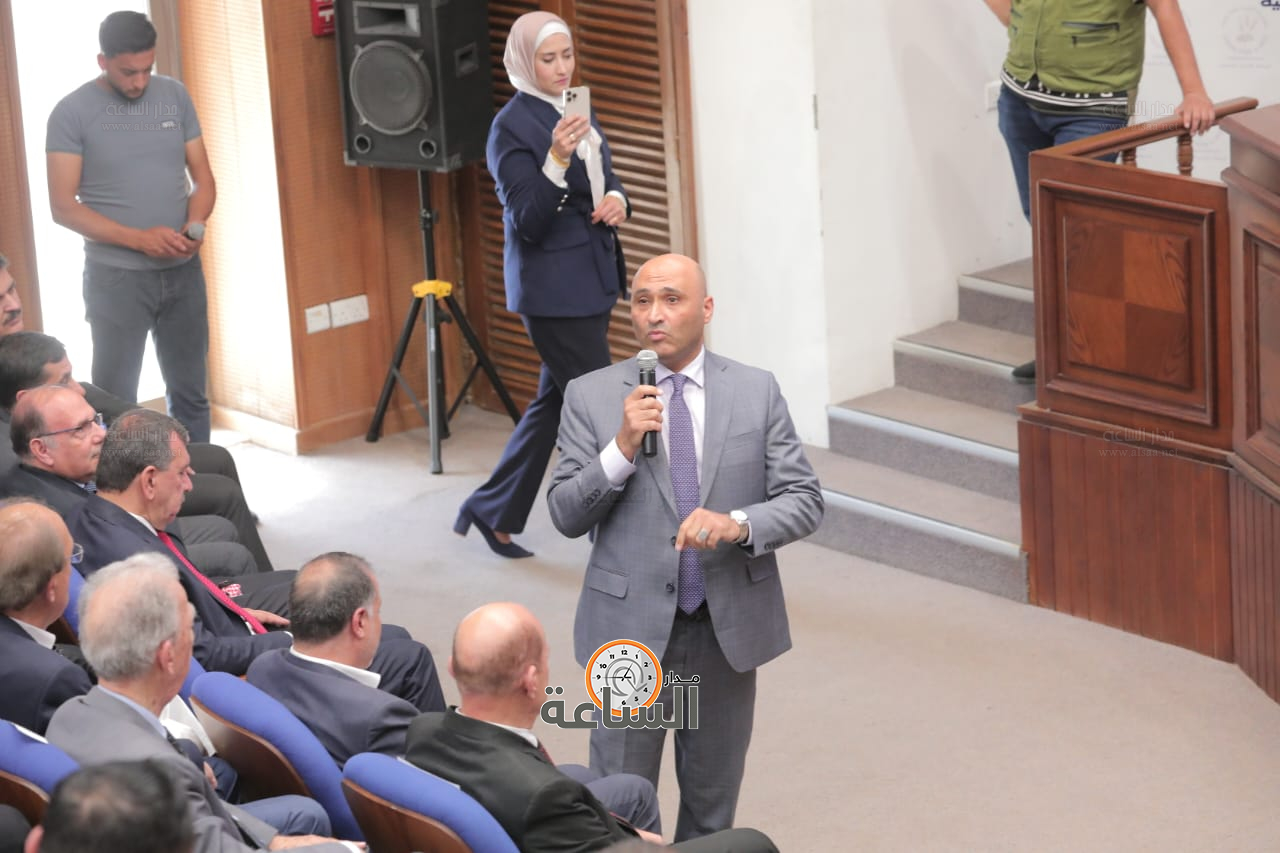 Madar Al-Saa Images 0.7723850350157808