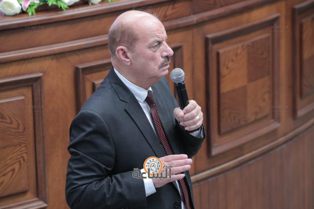 Madar Al-Saa Images 0.32244042383594074