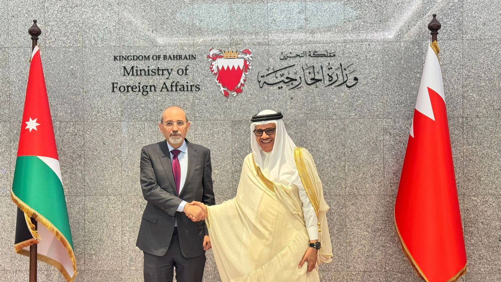 Madar Al-Saa Images 0.33784392235973404