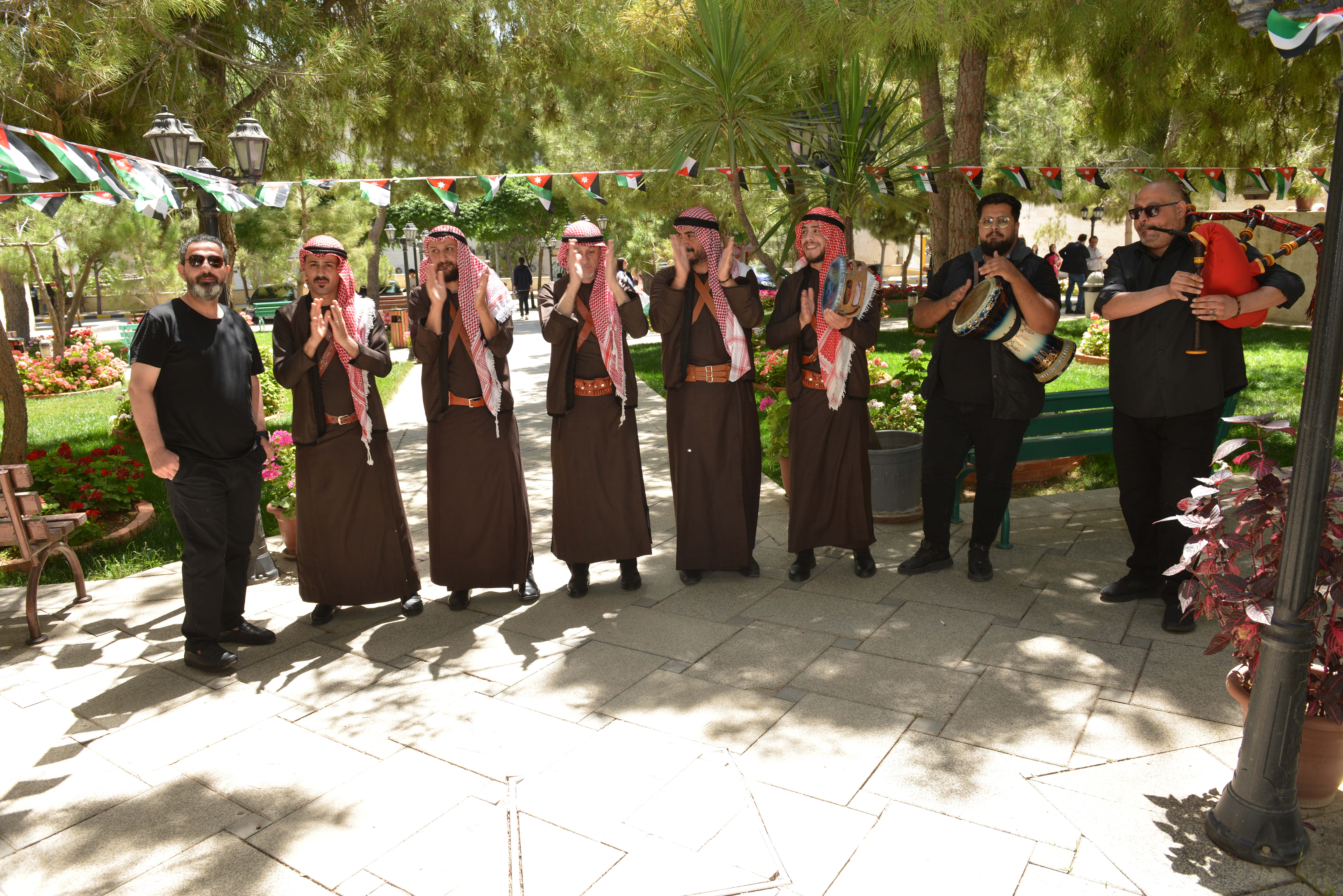 Madar Al-Saa Images 0.15775352742554494