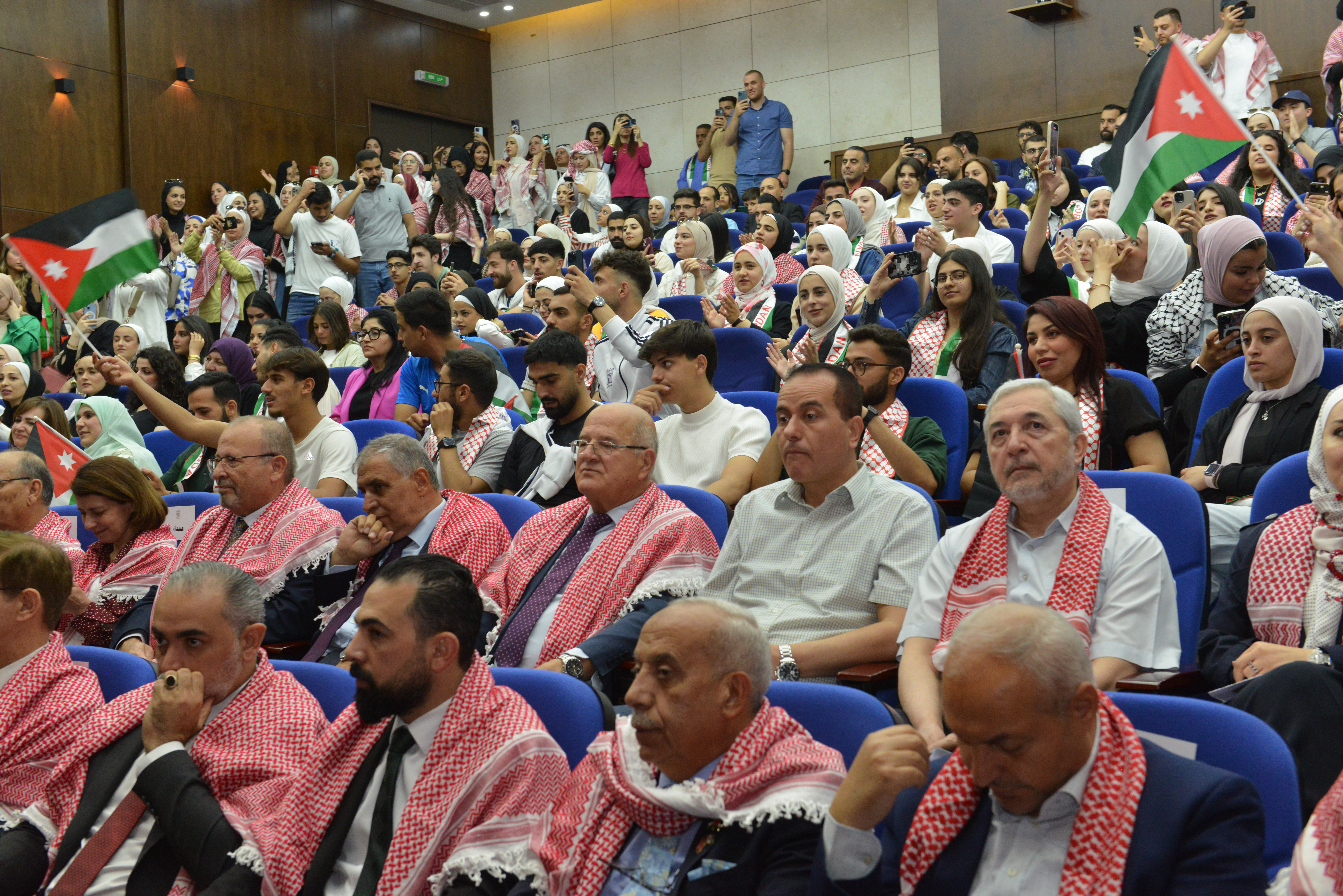 Madar Al-Saa Images 0.6617794812424849