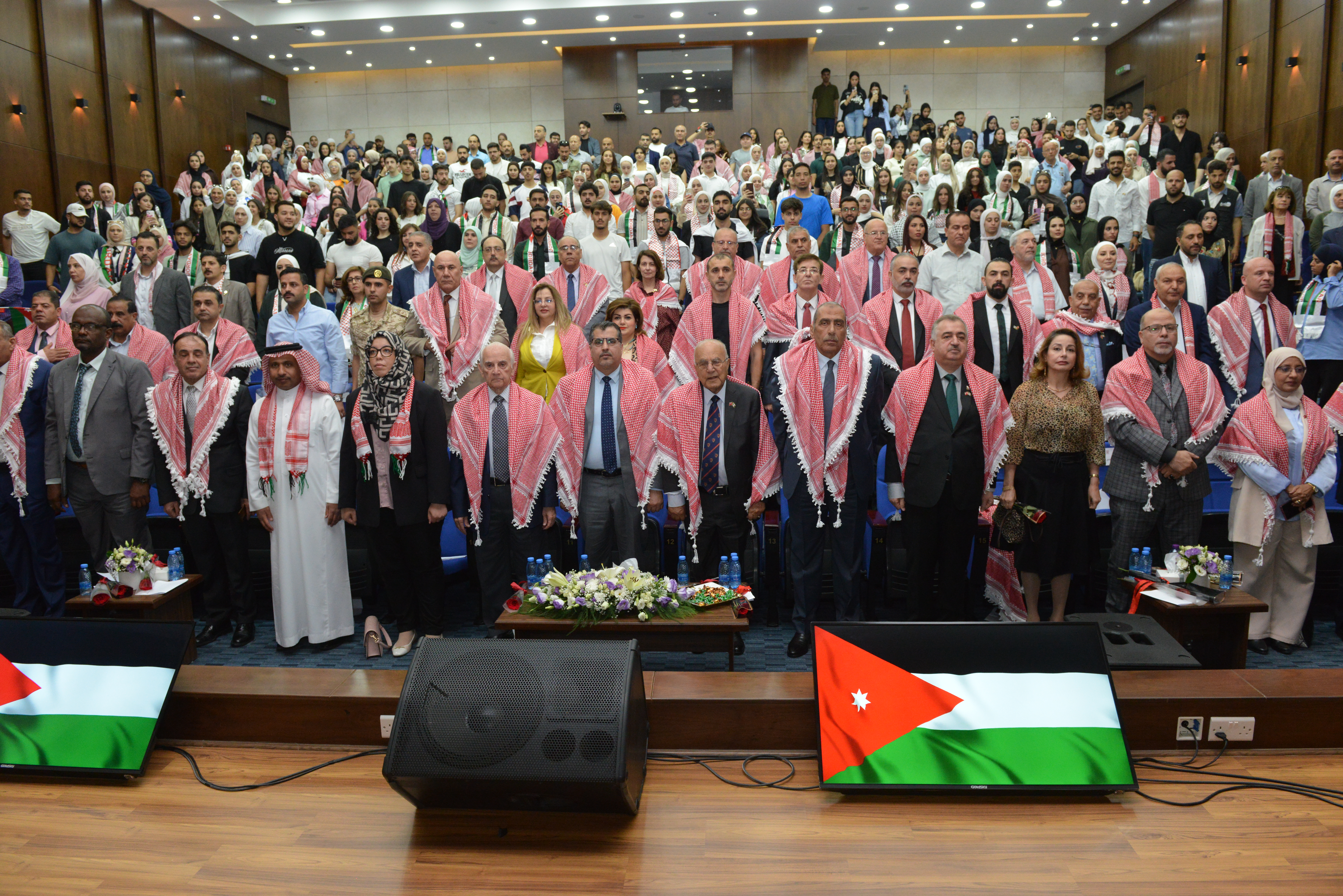 Madar Al-Saa Images 0.5156093242591596