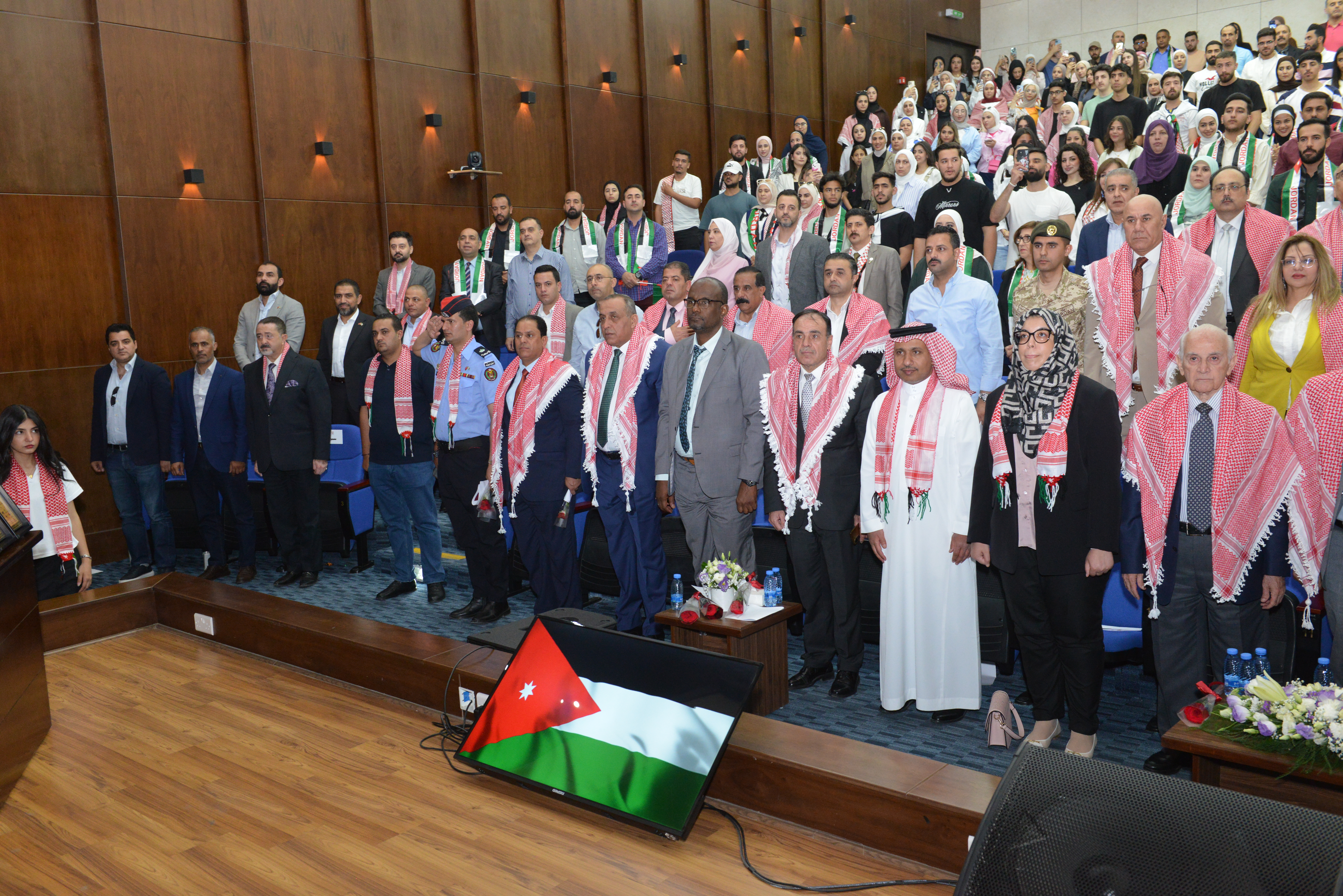 Madar Al-Saa Images 0.1662750009384829