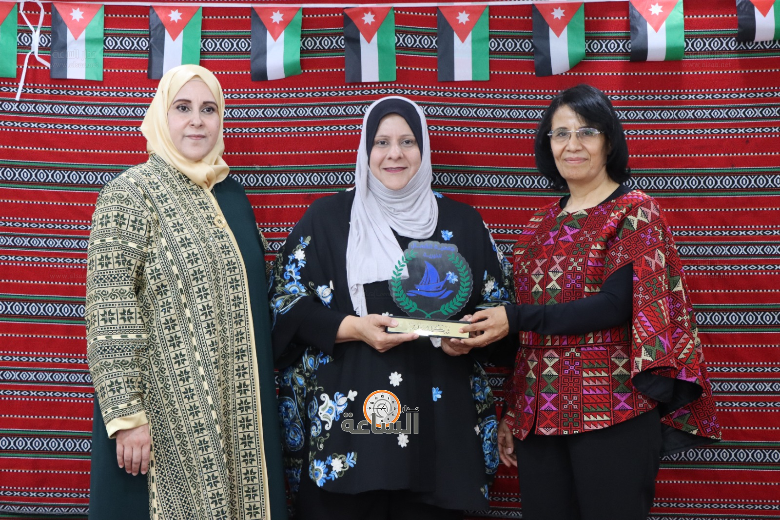 Madar Al-Saa Images 0.25782038743831037