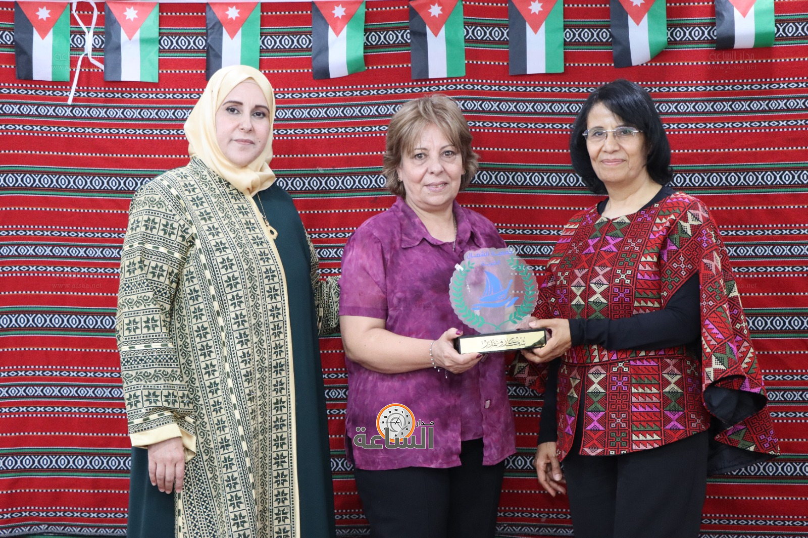 Madar Al-Saa Images 0.6703227364923845