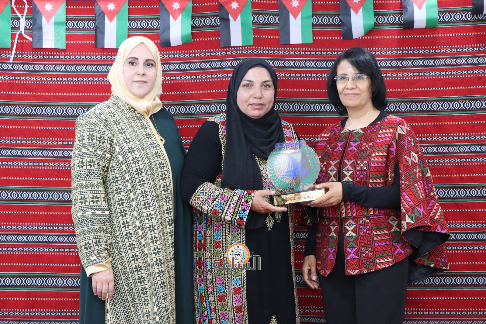 Madar Al-Saa Images 0.21676383861518178