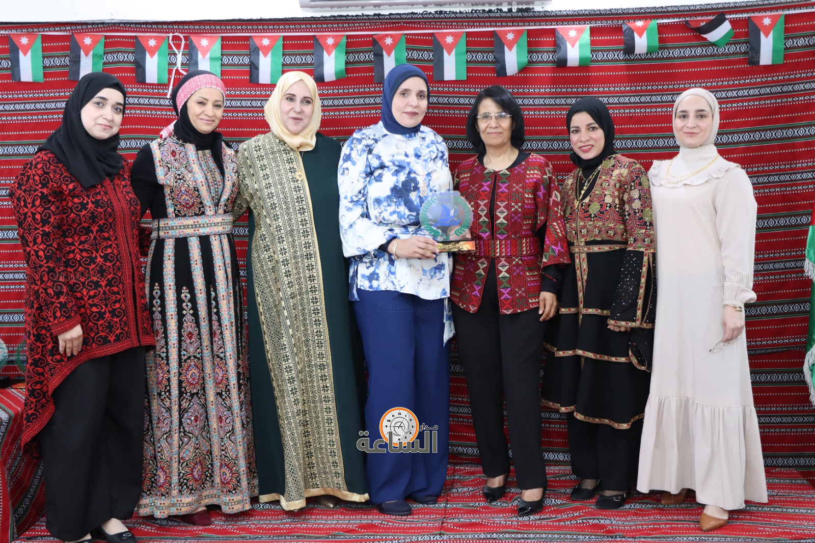 Madar Al-Saa Images 0.6840412136533368