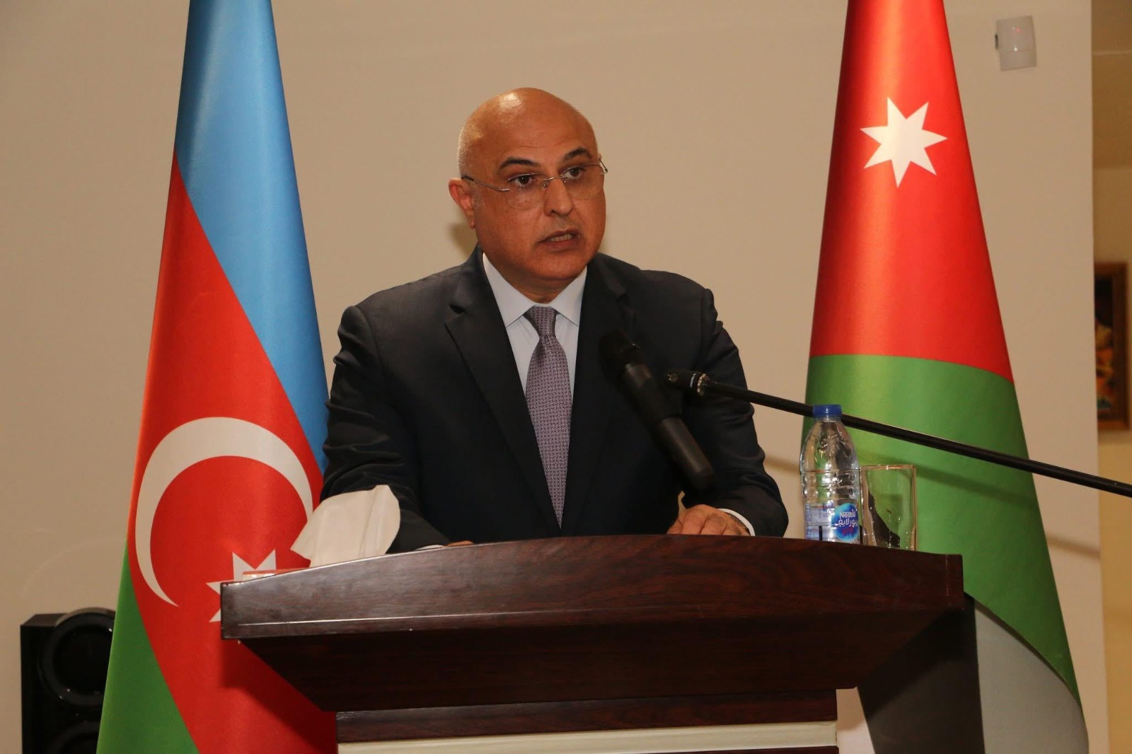 Madar Al-Saa Images 0.5037270377725601