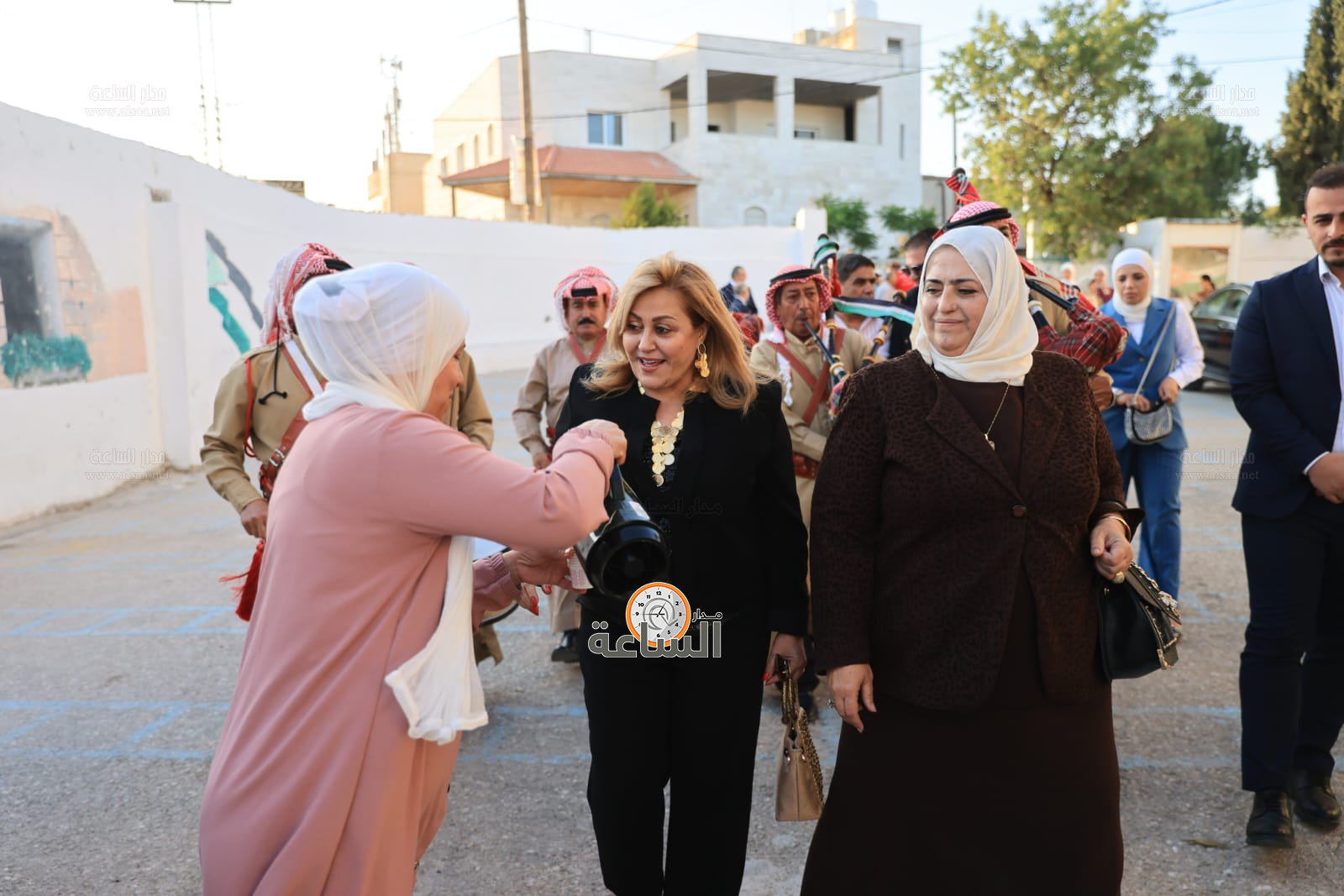 Madar Al-Saa Images 0.8666290986315293