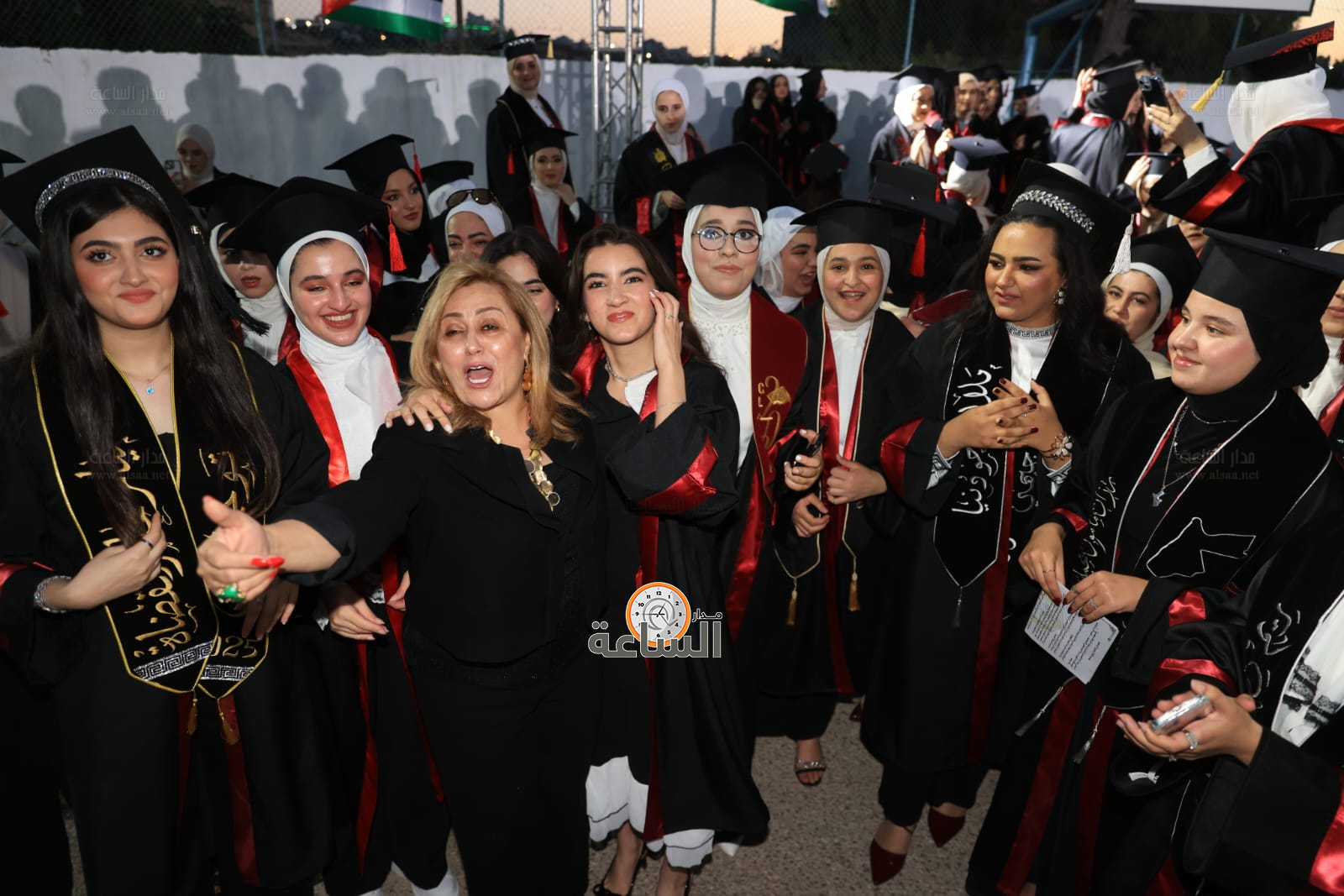 Madar Al-Saa Images 0.6354165507615099