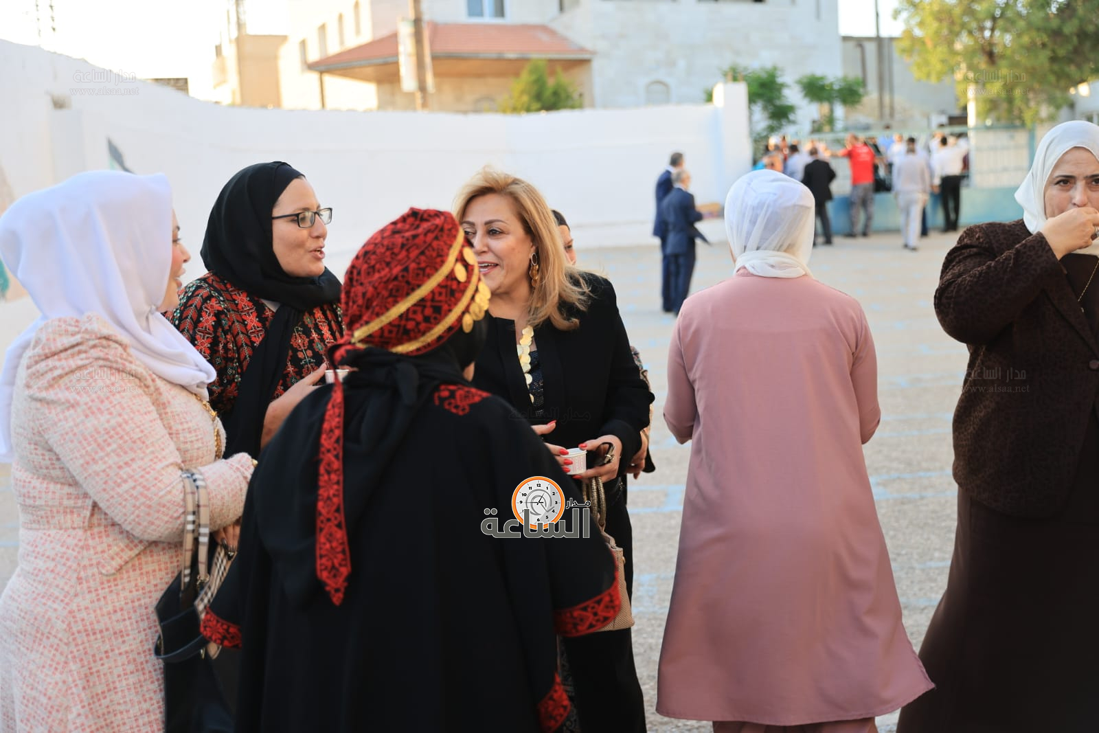 Madar Al-Saa Images 0.7056442719946923