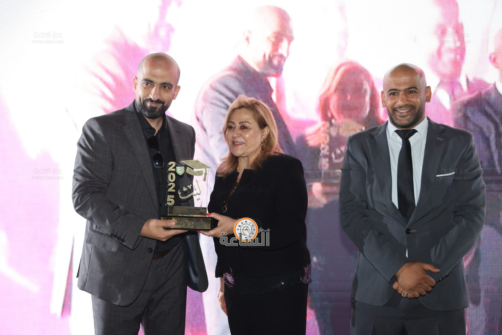 Madar Al-Saa Images 0.829878887401301