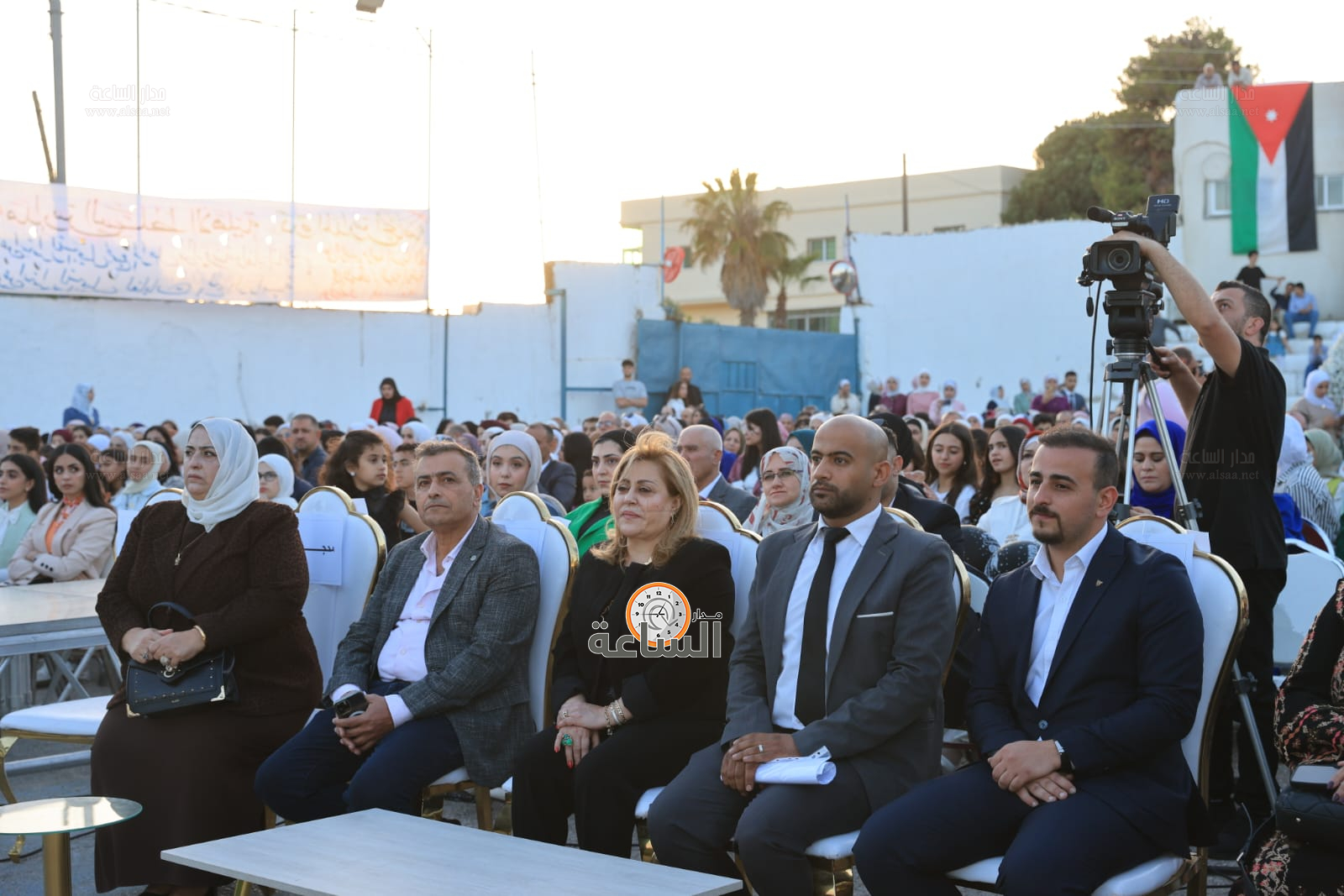 Madar Al-Saa Images 0.048106360587610975