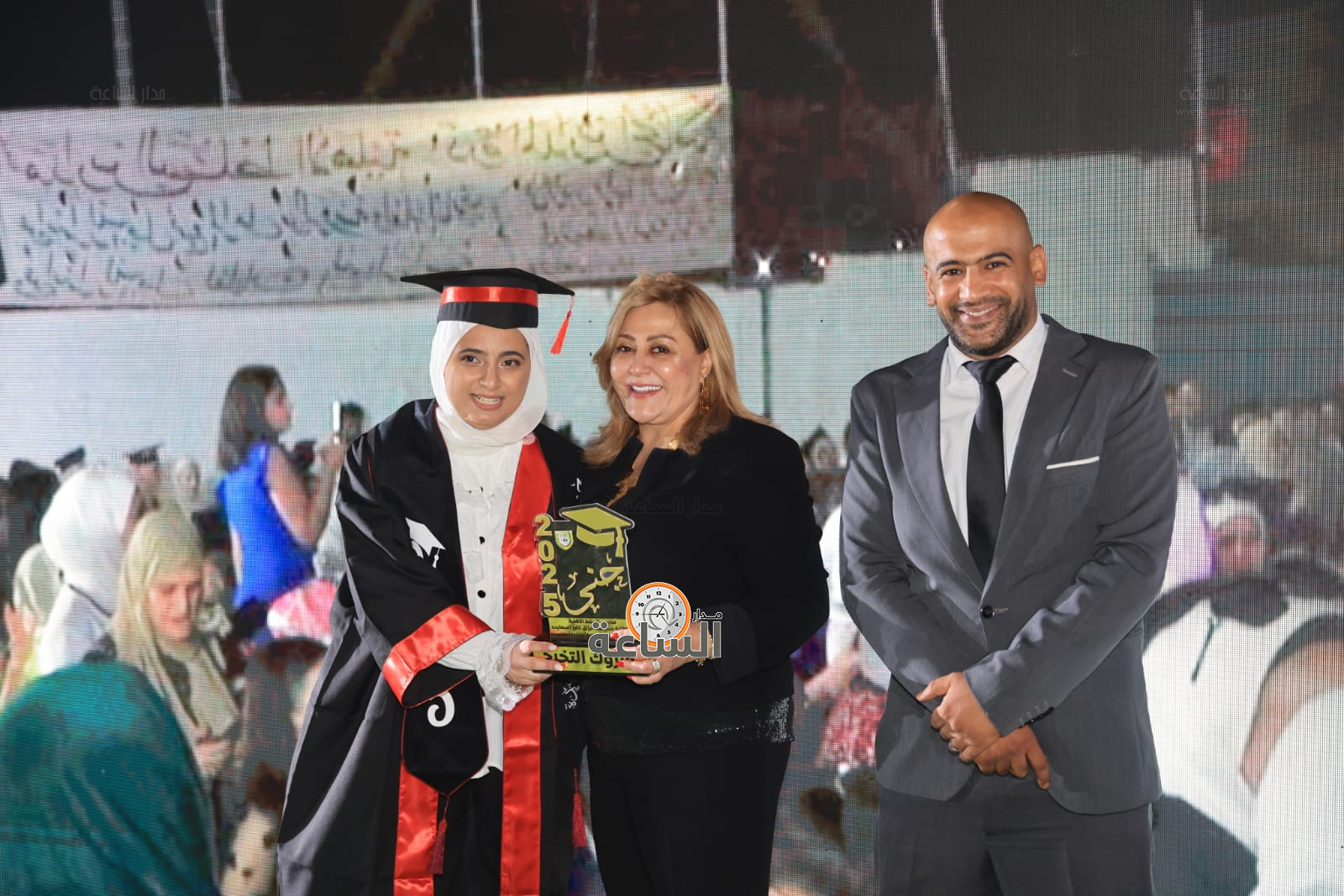 Madar Al-Saa Images 0.9806002055294218