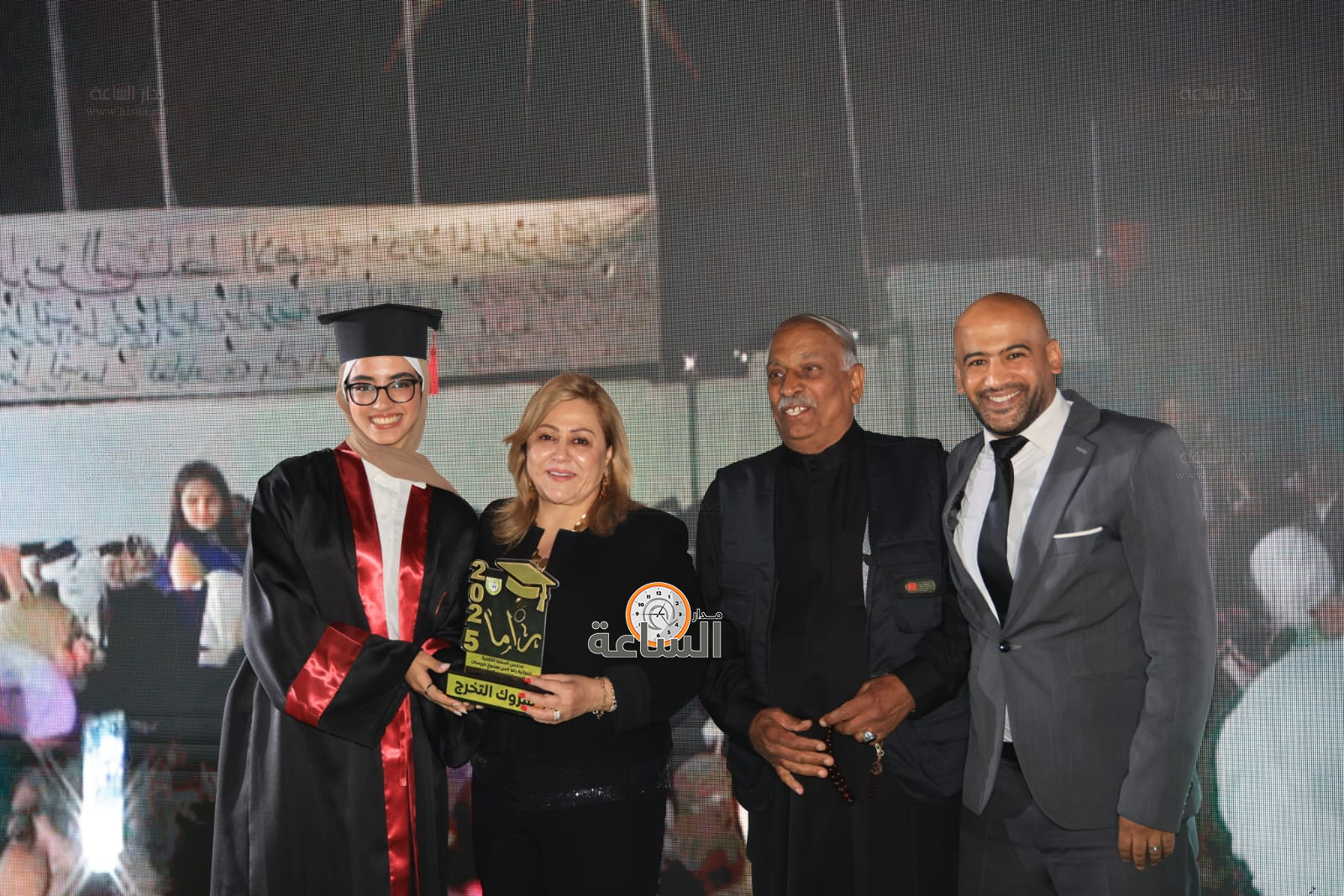 Madar Al-Saa Images 0.6270623012430353