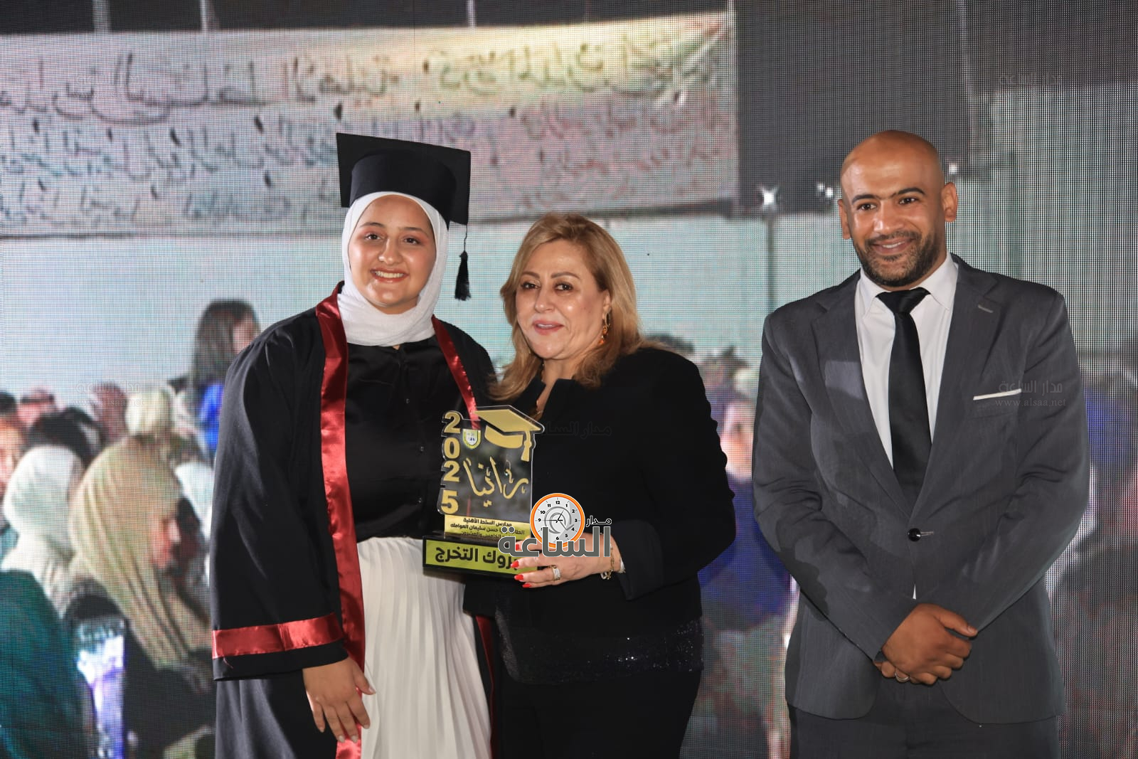 Madar Al-Saa Images 0.46806722386330746