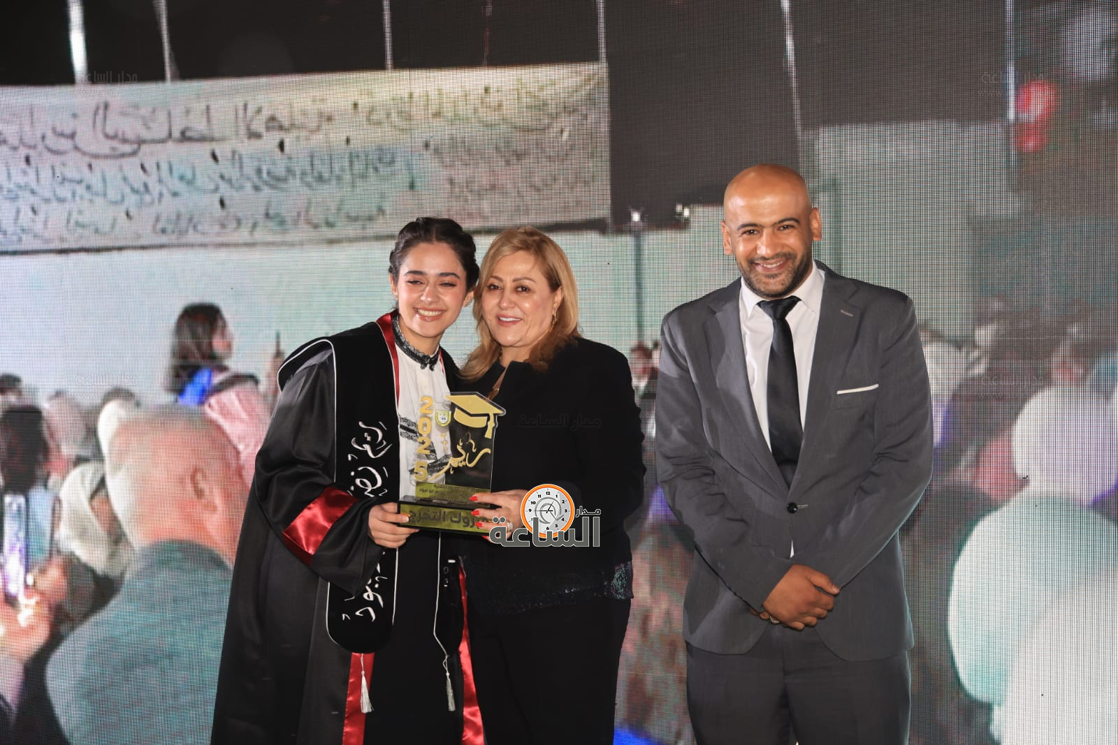 Madar Al-Saa Images 0.08957653008300481