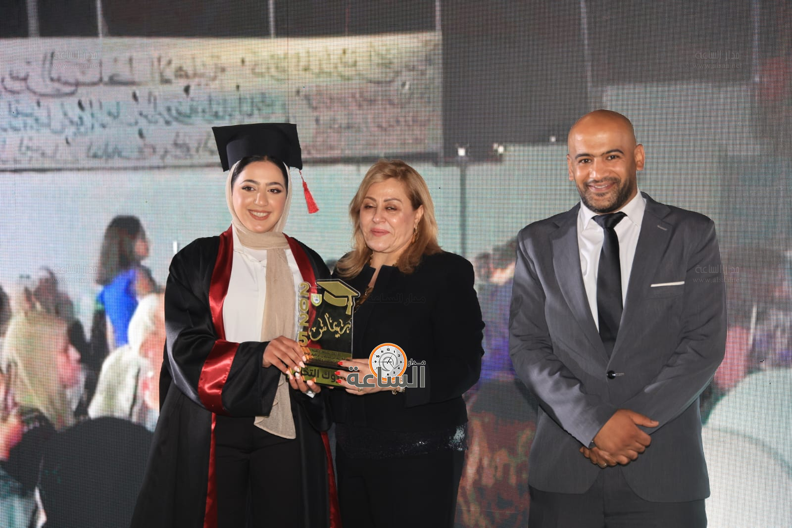 Madar Al-Saa Images 0.31125944324573074