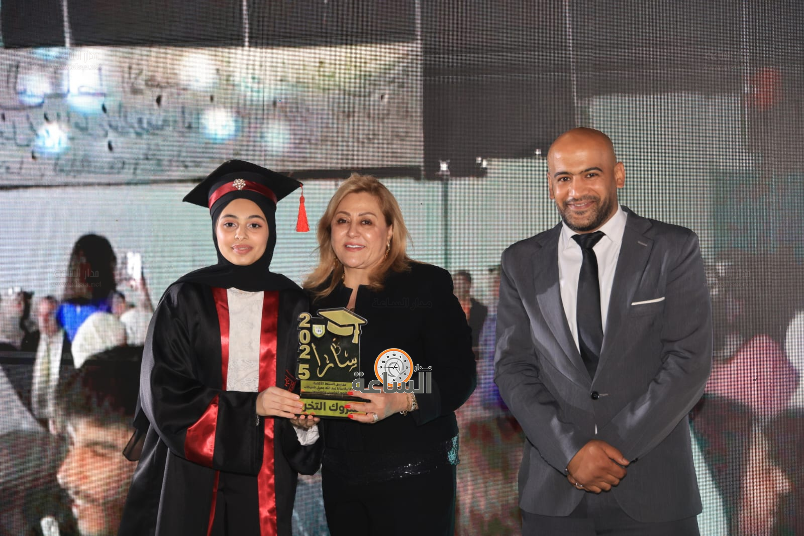 Madar Al-Saa Images 0.9482121172664075