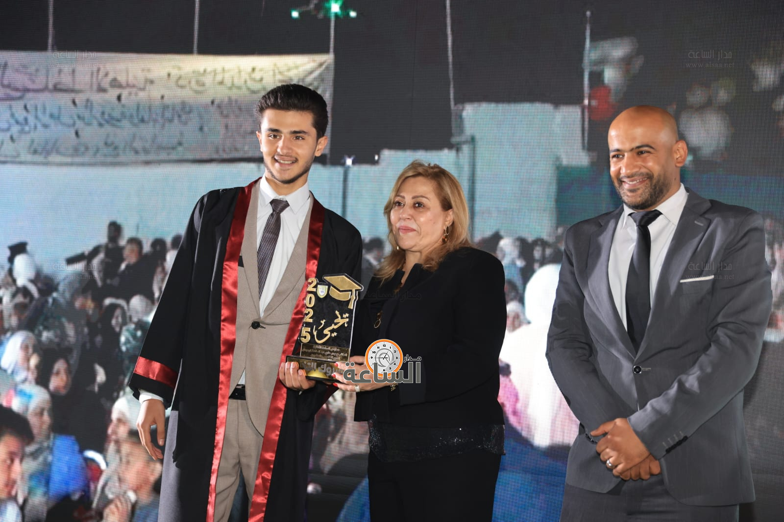 Madar Al-Saa Images 0.7054142535076139