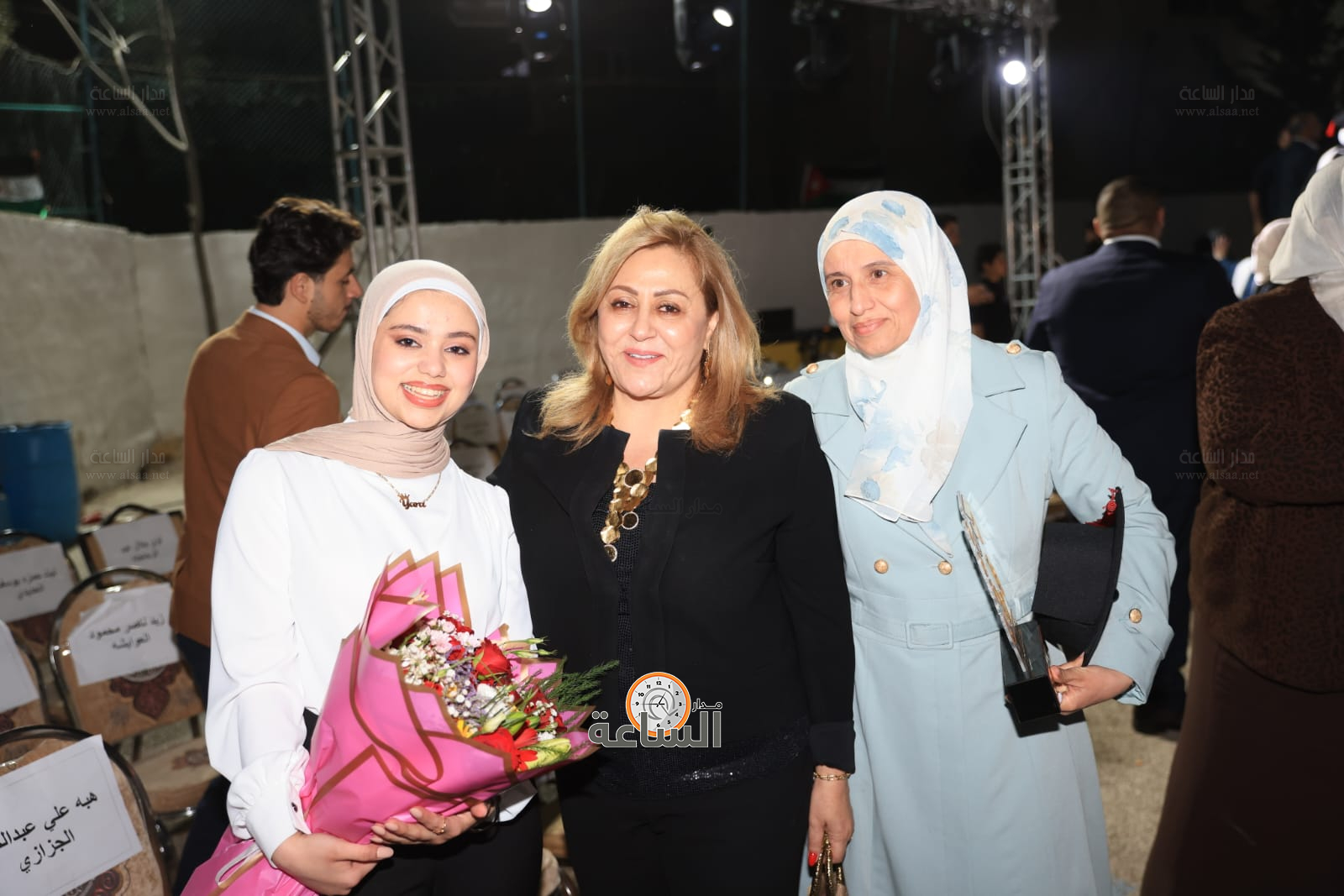 Madar Al-Saa Images 0.33685407081609875