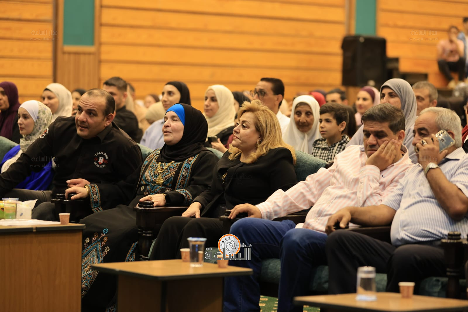 Madar Al-Saa Images 0.557474102467711