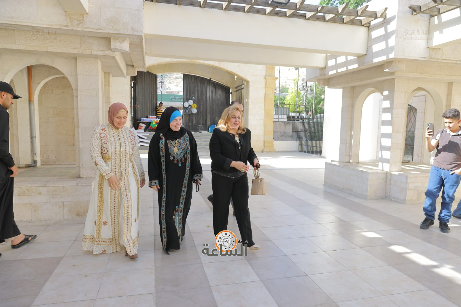 Madar Al-Saa Images 0.18765820250187082