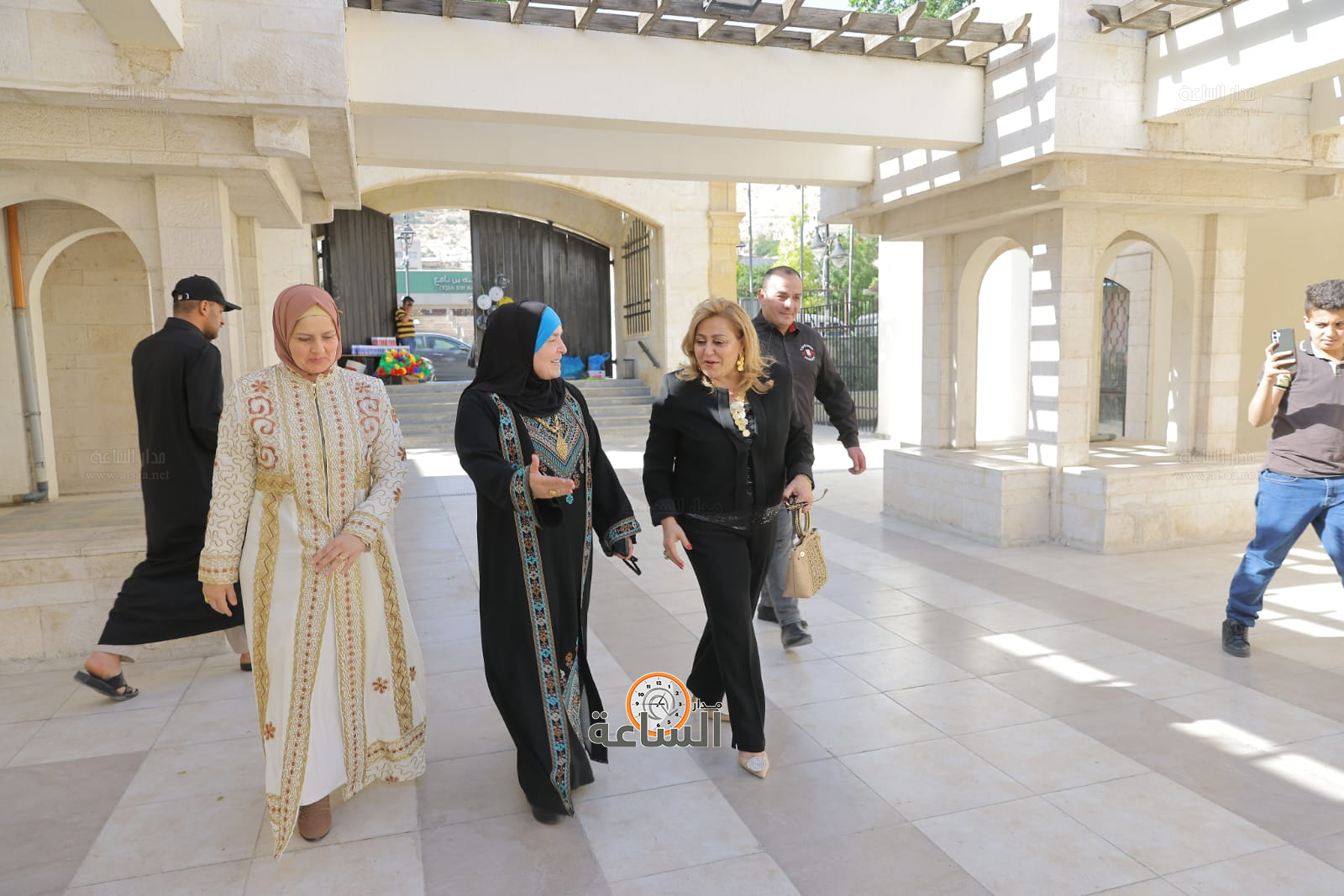 Madar Al-Saa Images 0.34036472857967626