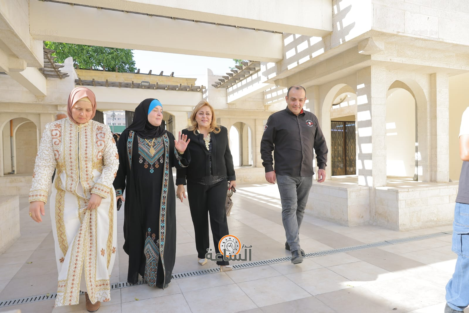 Madar Al-Saa Images 0.039855706046454054