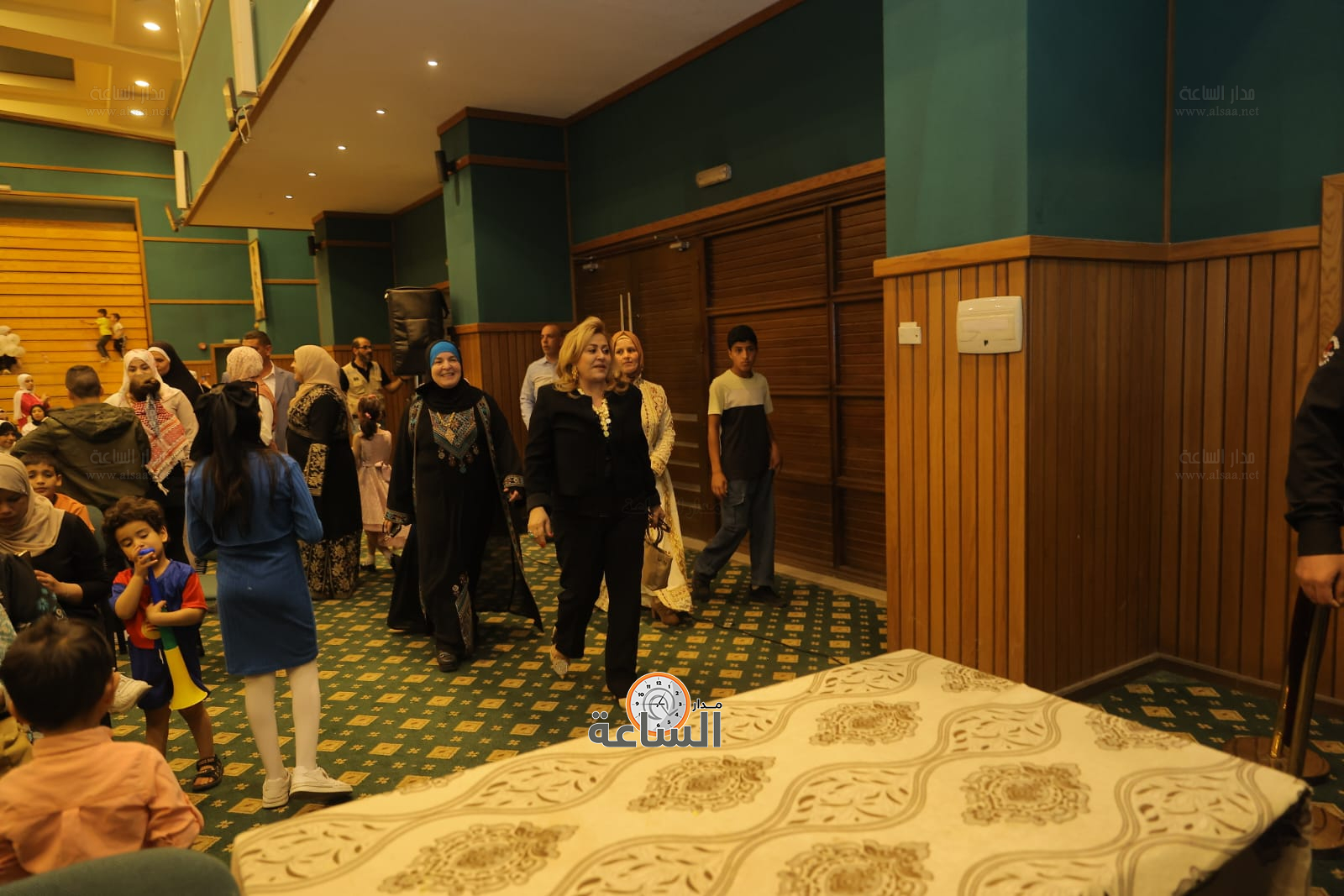 Madar Al-Saa Images 0.4477432564705085