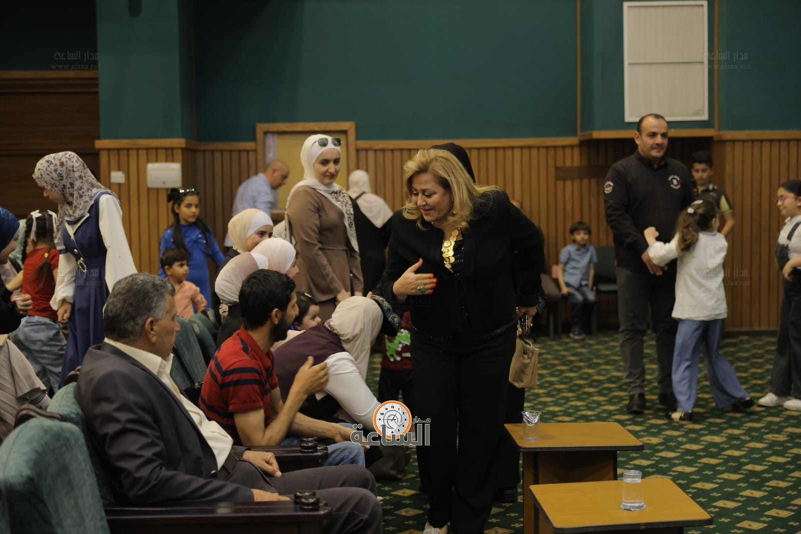 Madar Al-Saa Images 0.16386340762252127