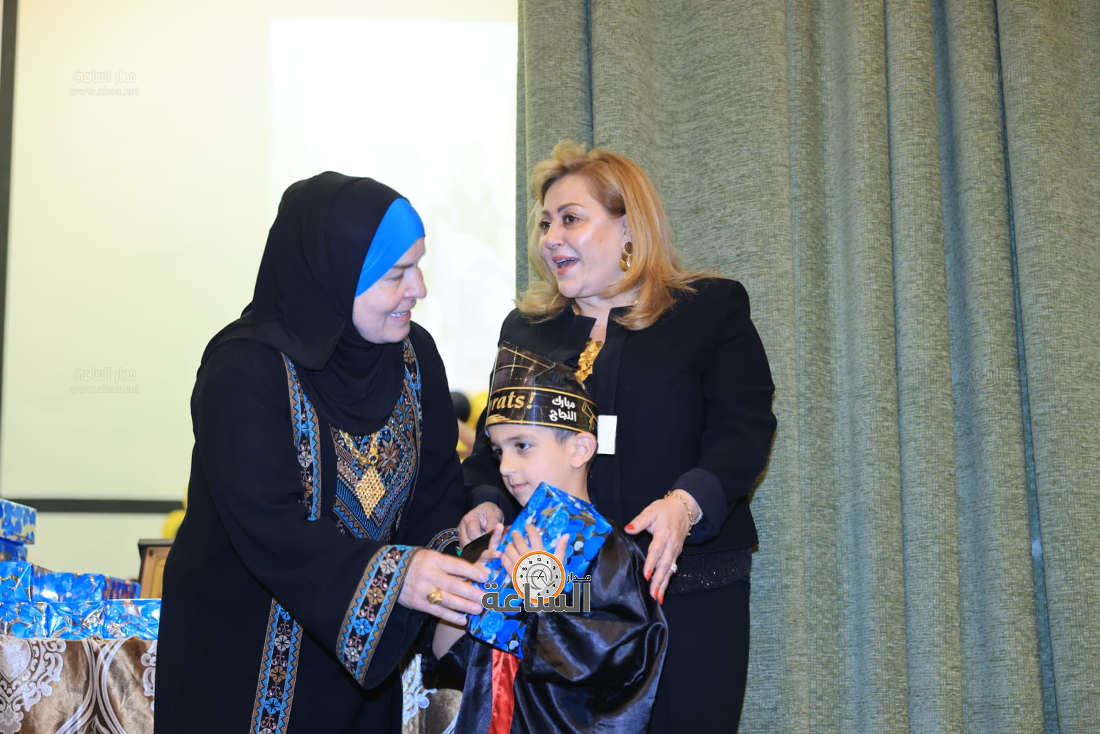 Madar Al-Saa Images 0.430391557639593