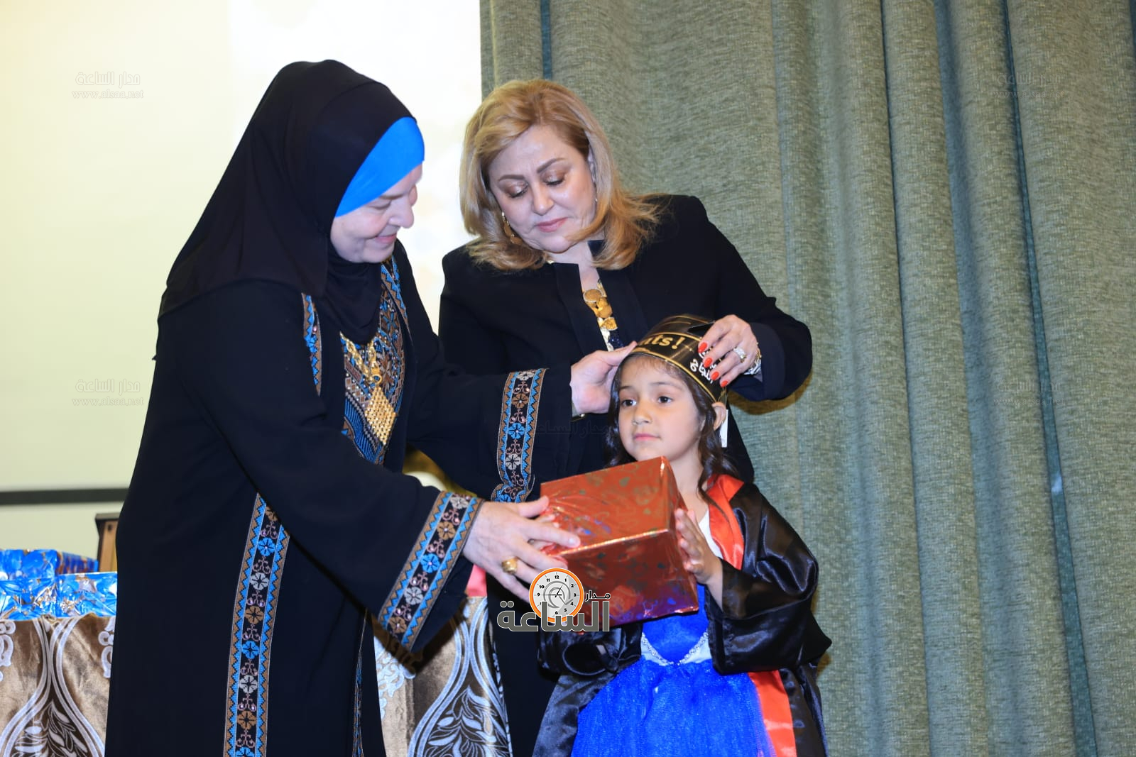 Madar Al-Saa Images 0.2212189439898673