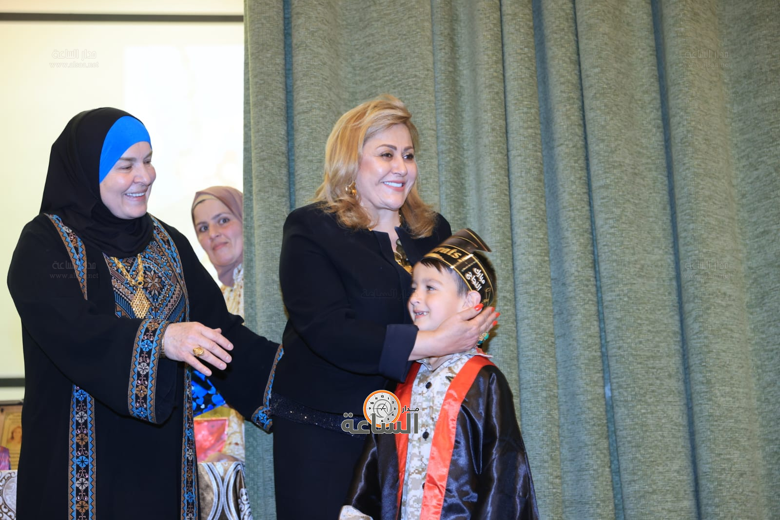 Madar Al-Saa Images 0.5320747652366847