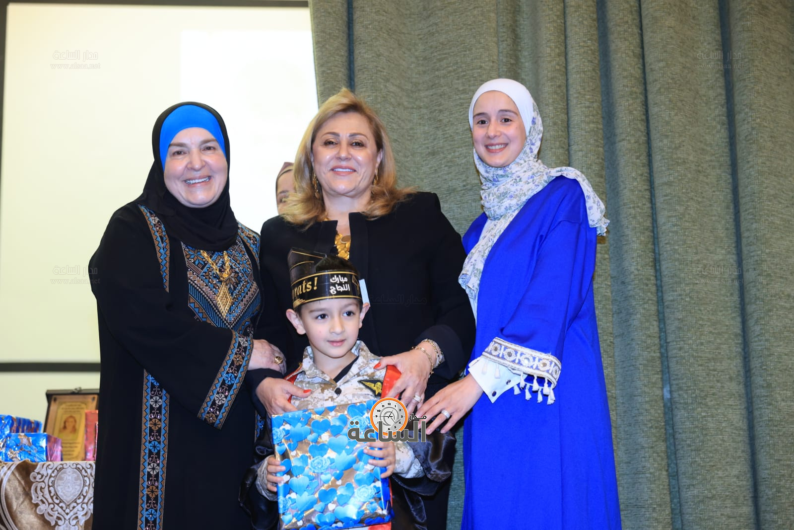 Madar Al-Saa Images 0.7950452645713784