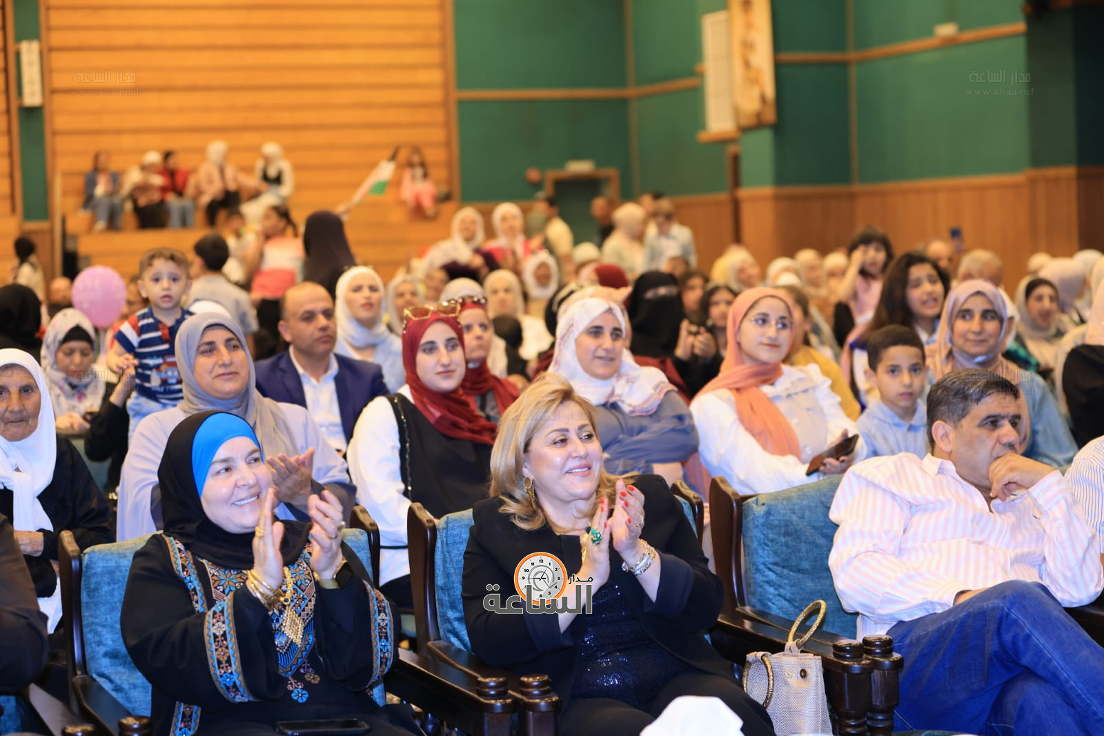 Madar Al-Saa Images 0.7537522112843521