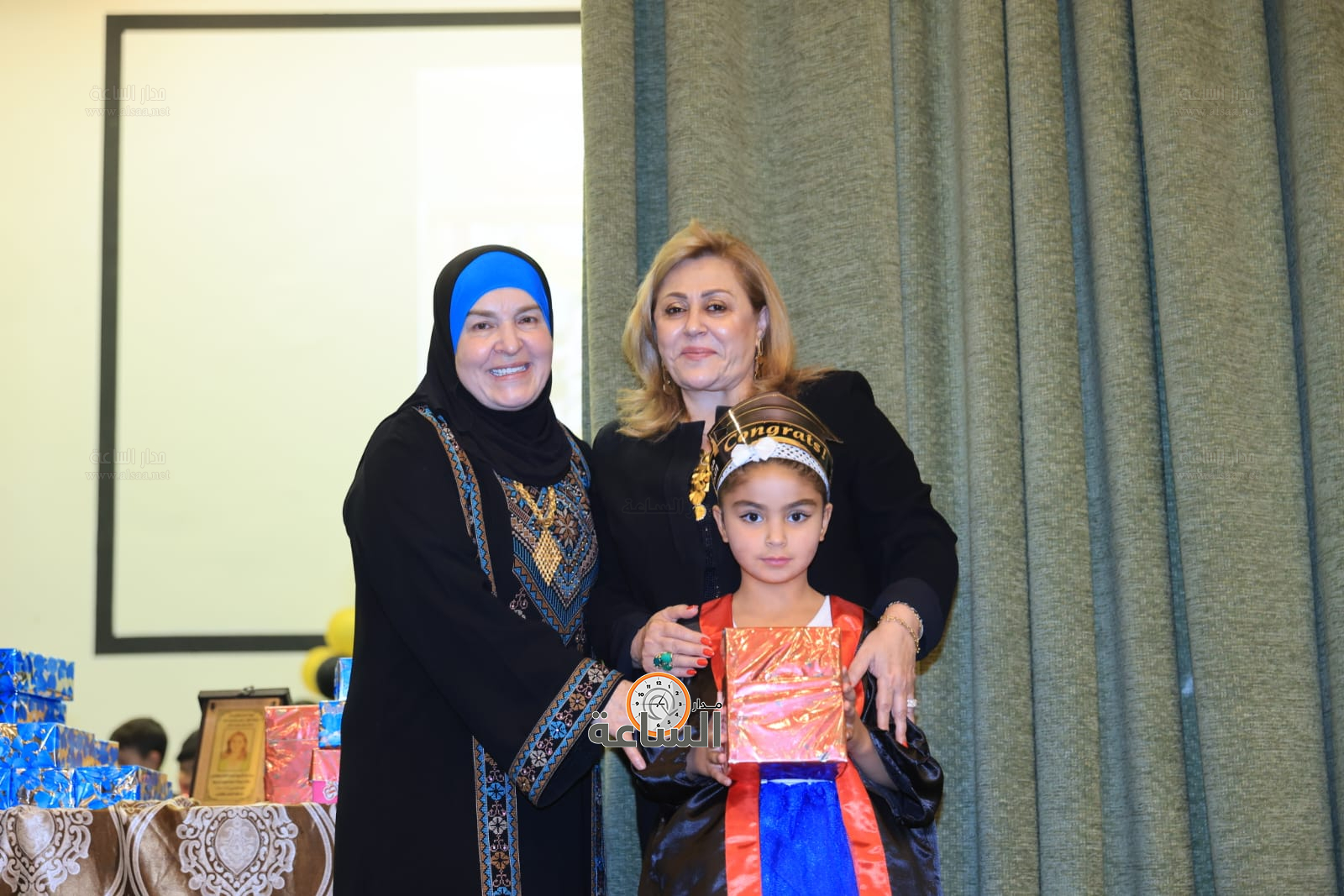 Madar Al-Saa Images 0.4830194041096467