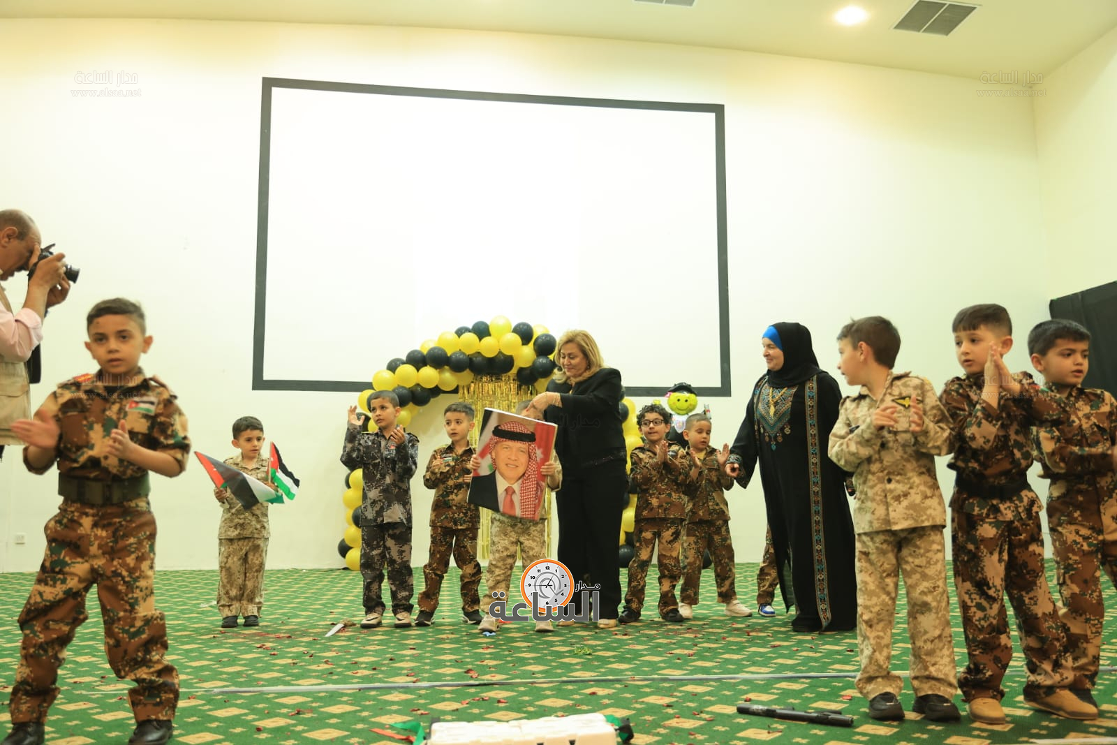 Madar Al-Saa Images 0.43234362350286937